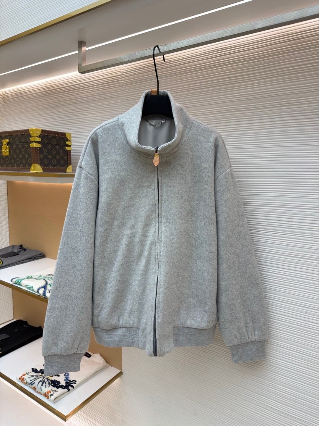 L X V Zip jacket