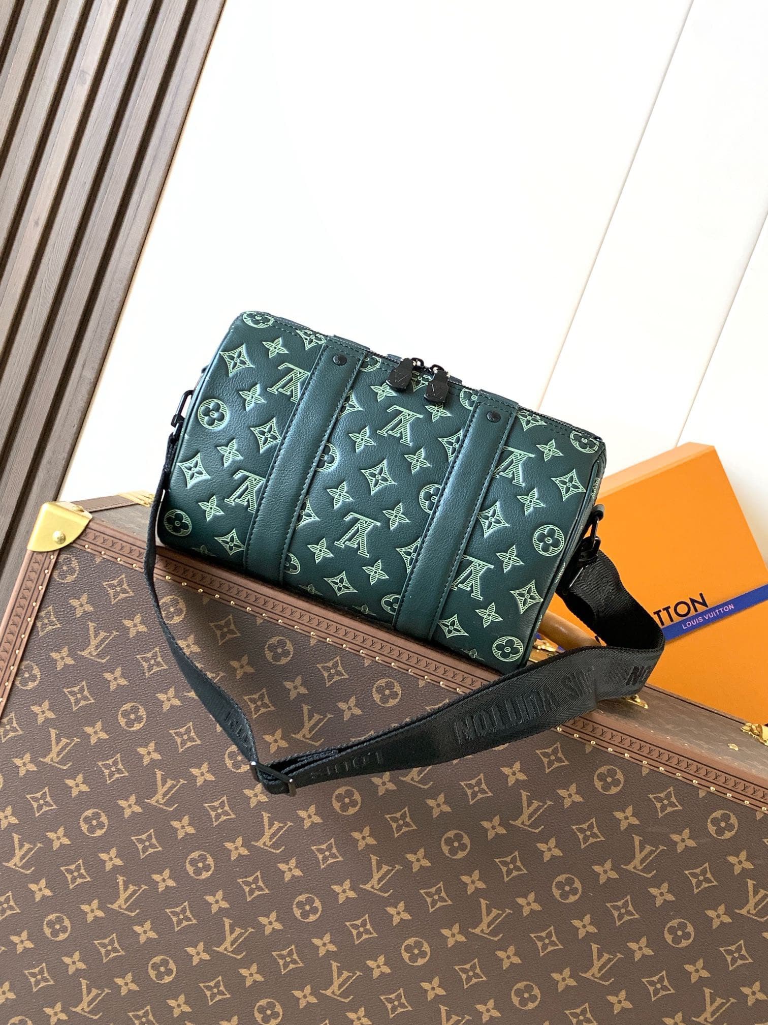 L X V Keepall 27.5X16.5X15CM