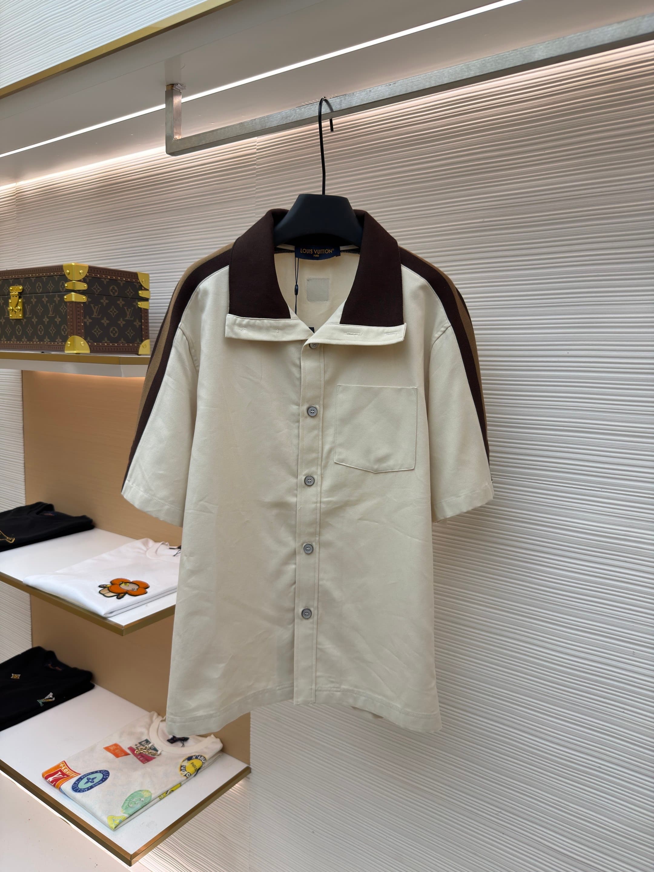 L X V Striped short sleeves