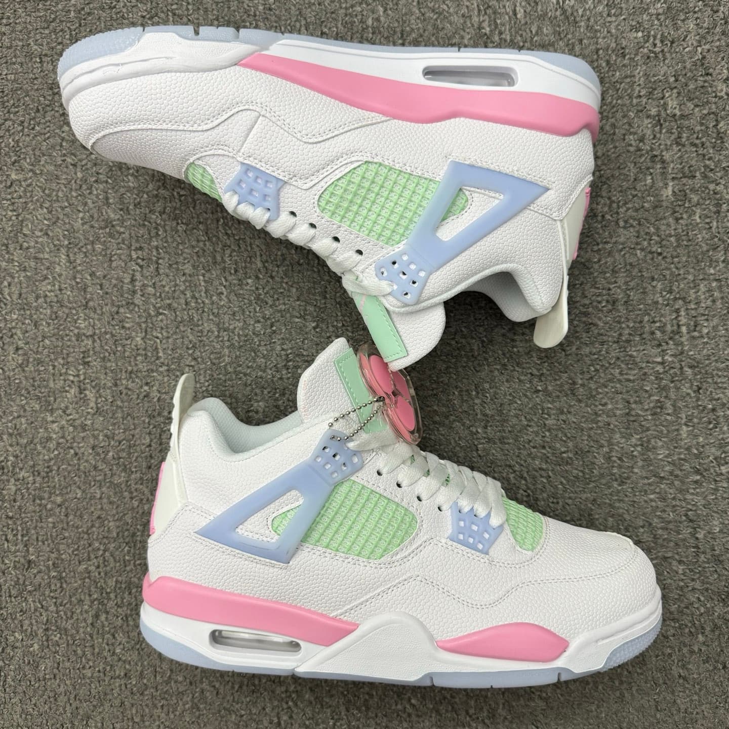 JRD 4 Retro "Valentines Day" IB7069-100