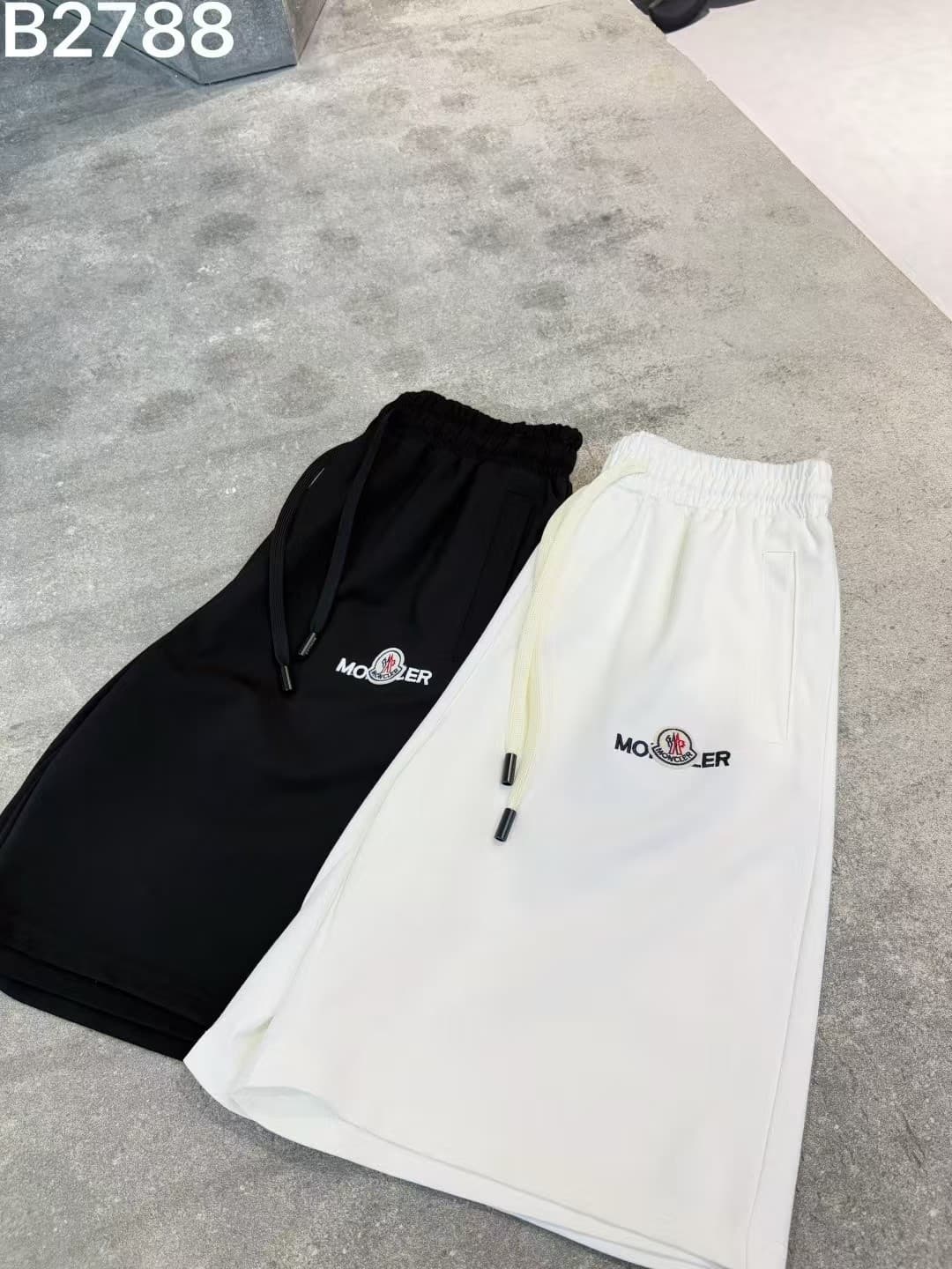 MONC Shorts(Multiple colors)