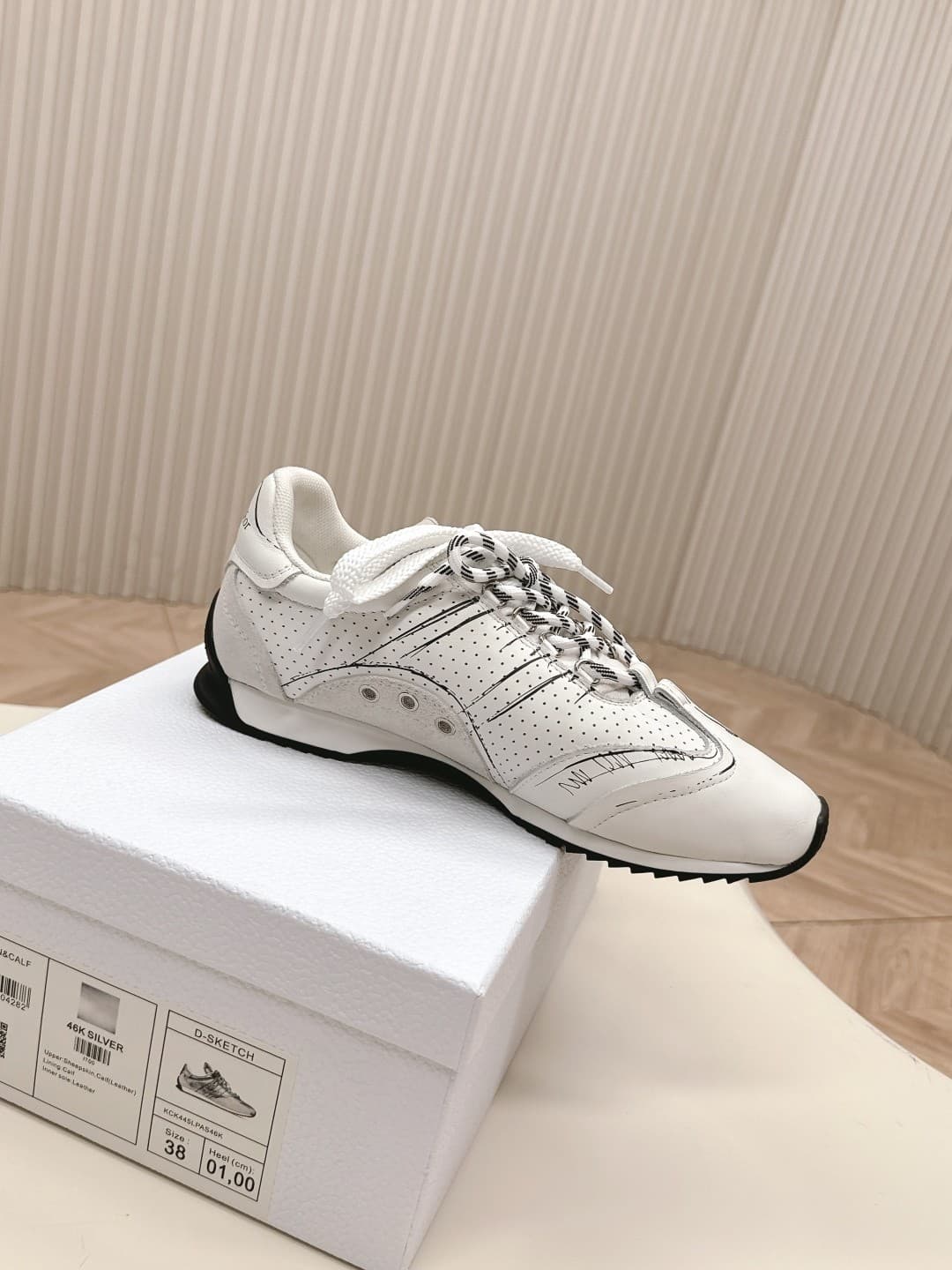 DR Sketch Sneaker