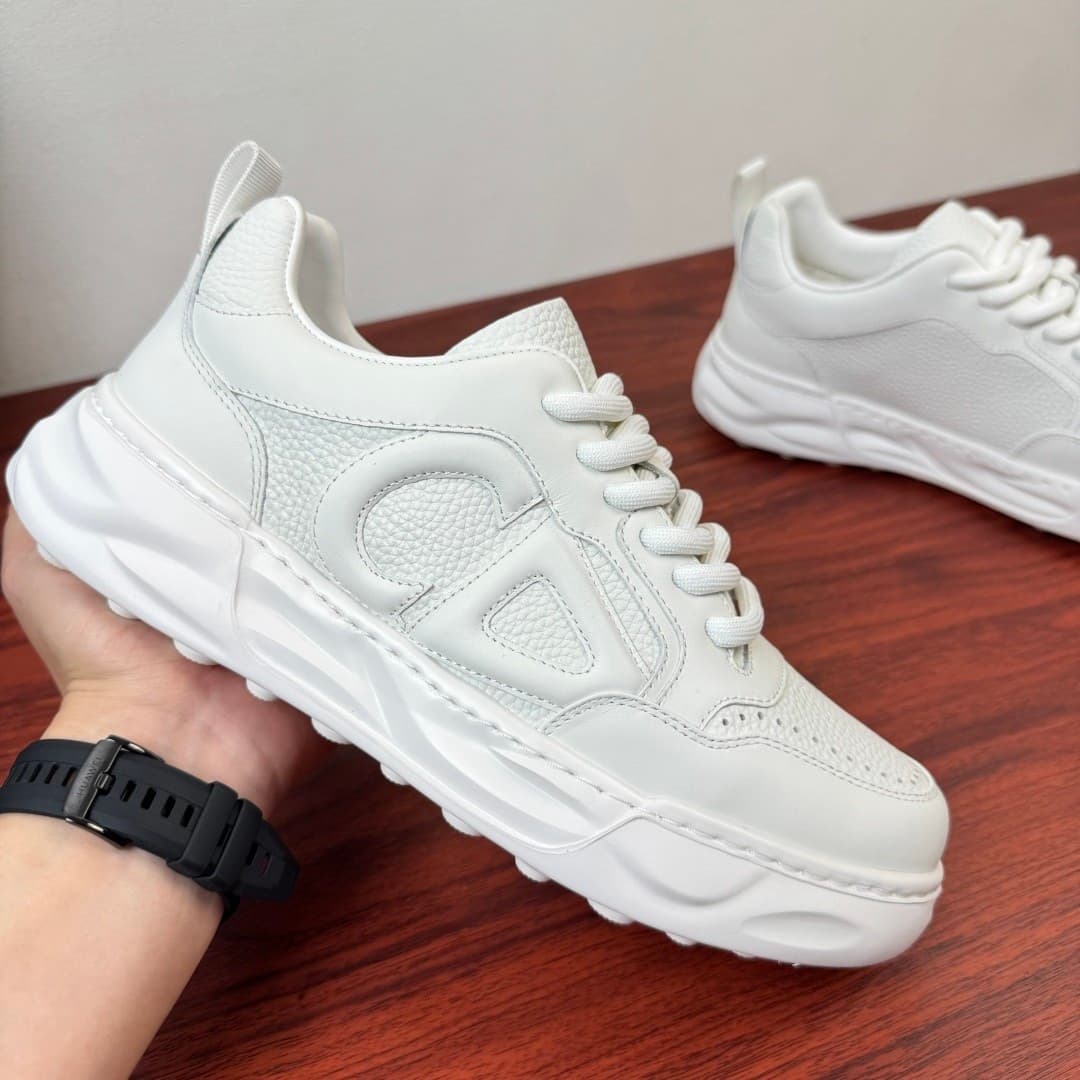 DR Sneaker