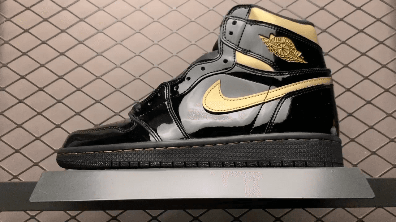 JRD1 Retro Black Metallic Gold 555088-032
