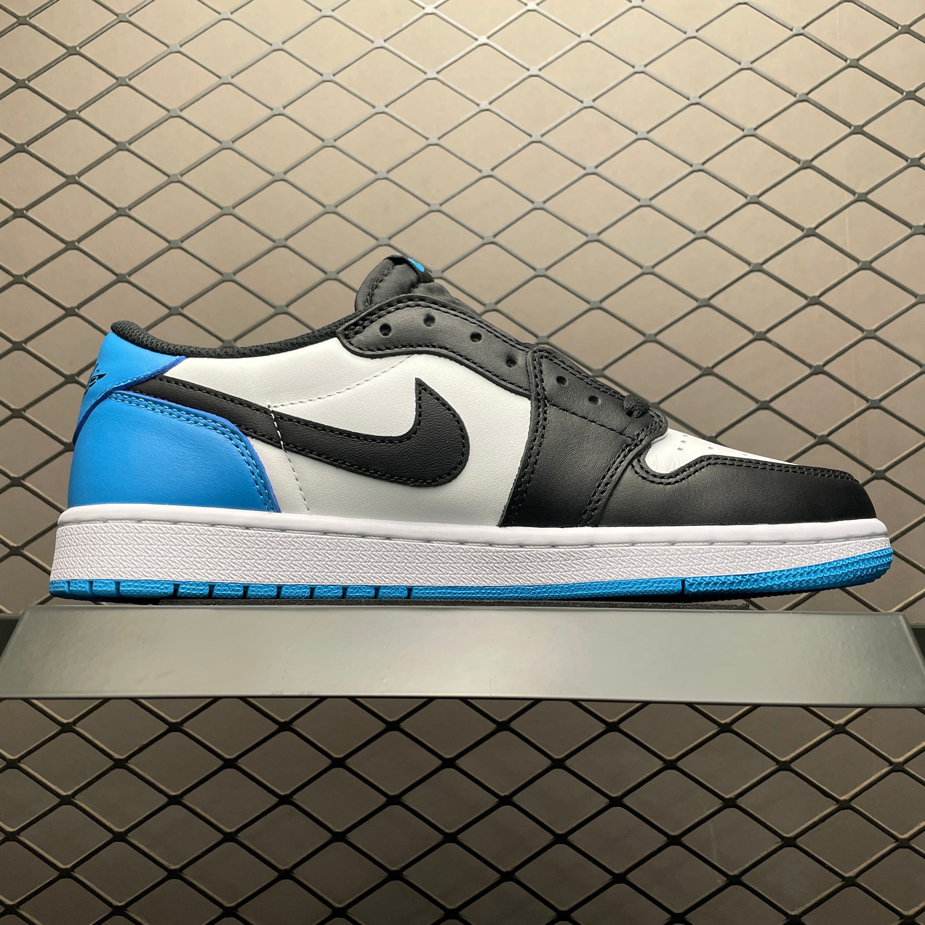 JRD 1 Retro Low OG Black Dark Powder Blue CZ0790-104