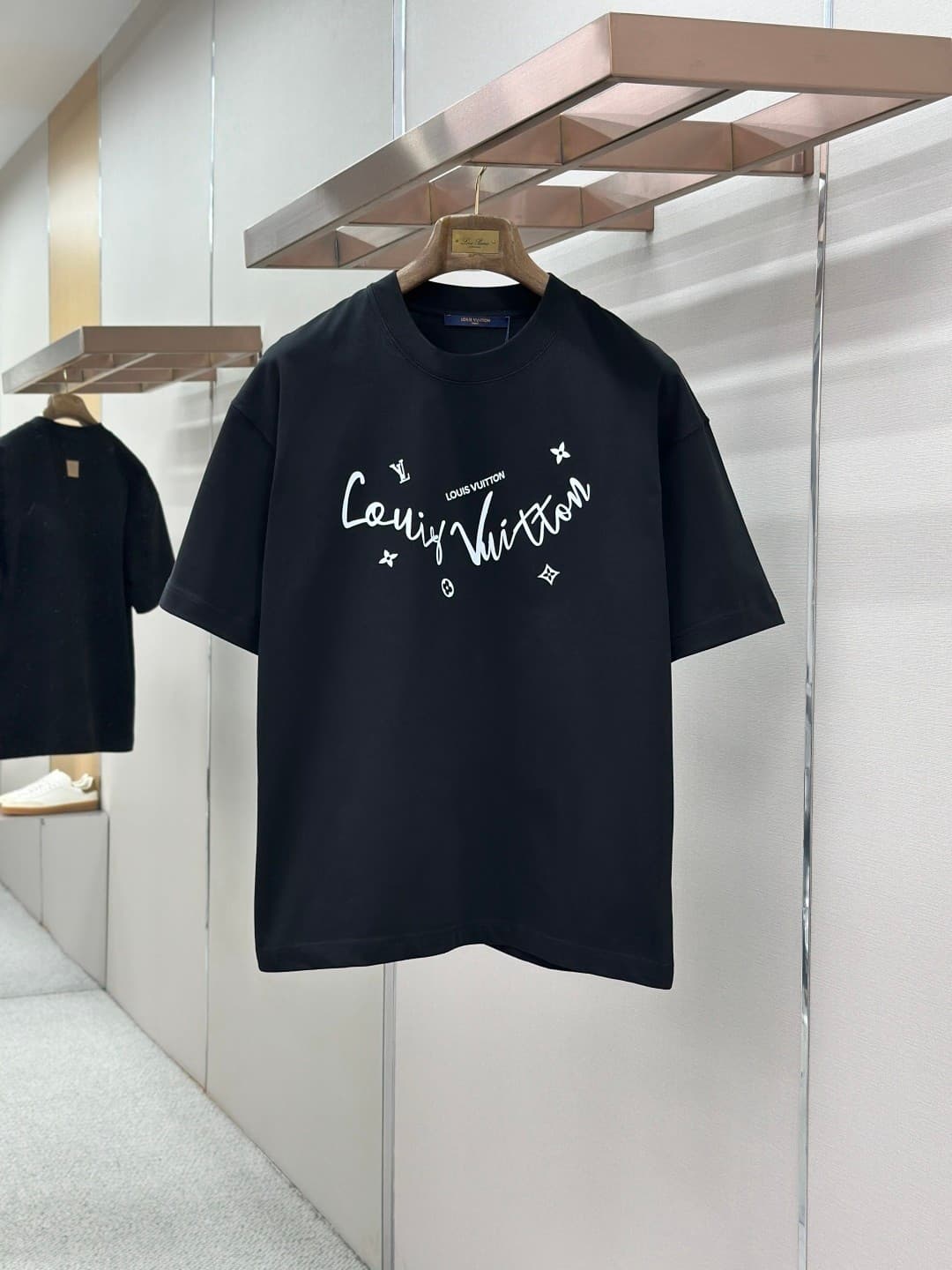 L X V T-Shirts