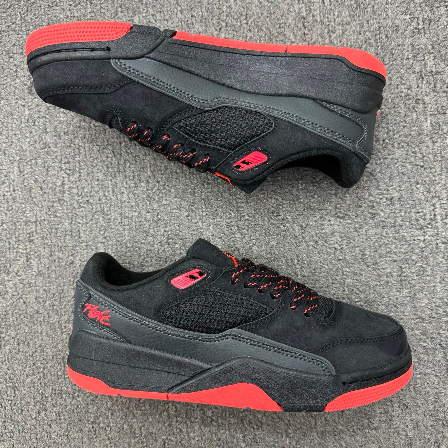 JRD 4 Retro Flight Court HF3255-011