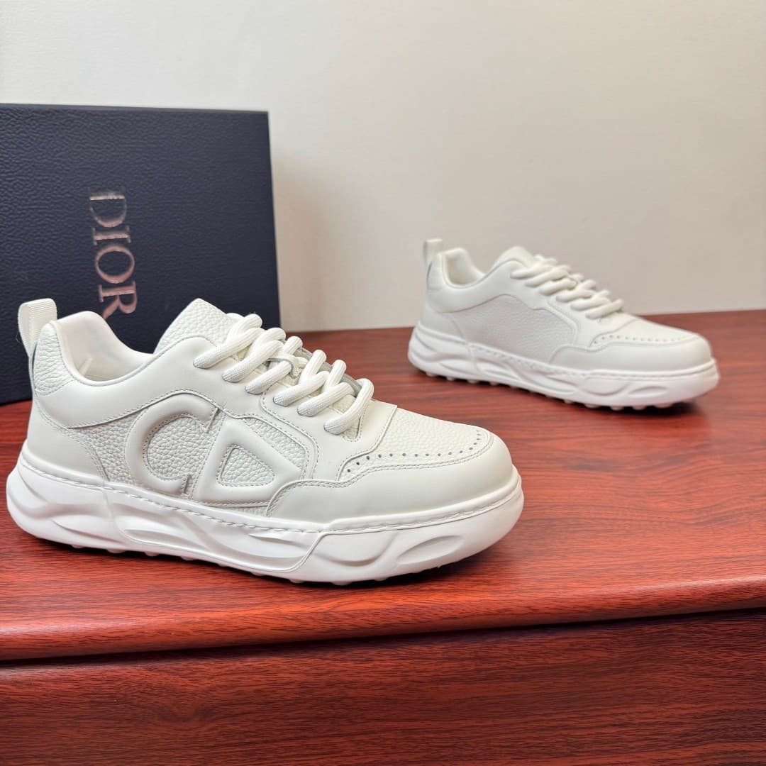 DR Sneaker