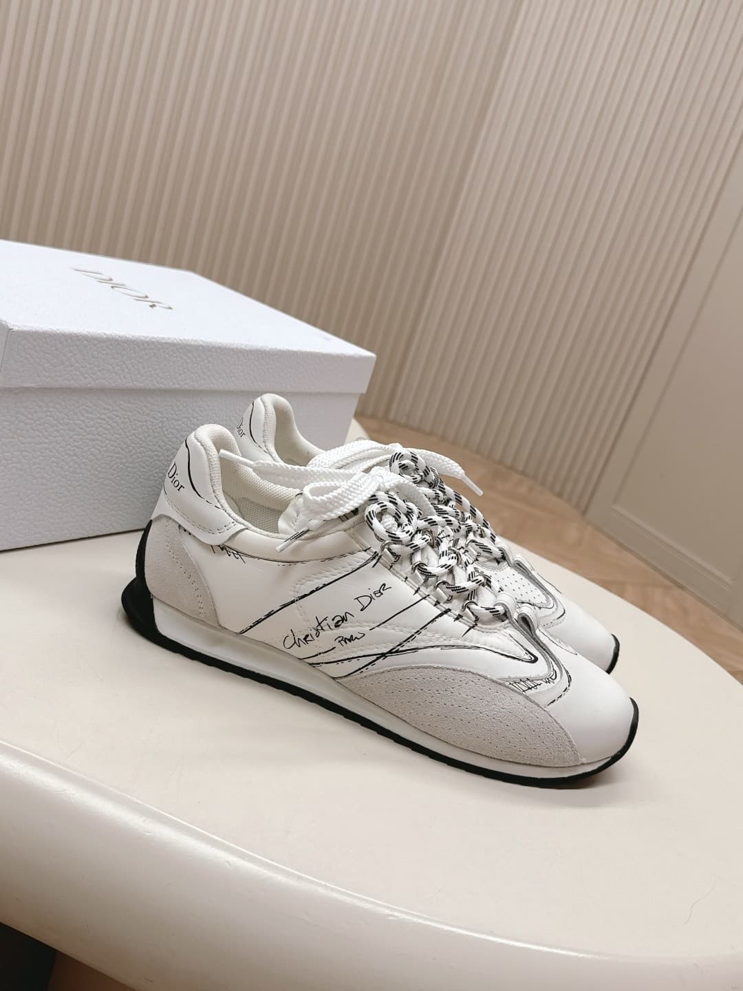 DR Sketch Sneaker