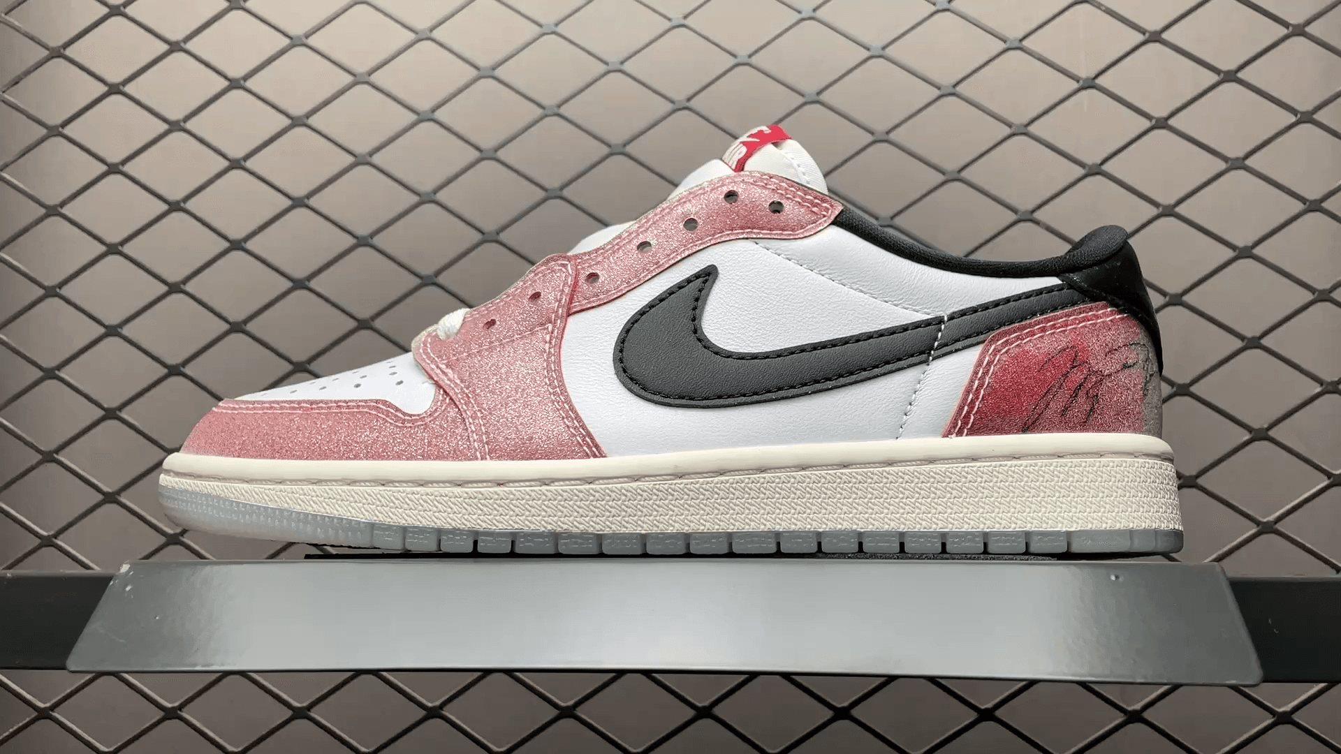 Trophy Room x Air JRD 1 Low OG FN0432-017