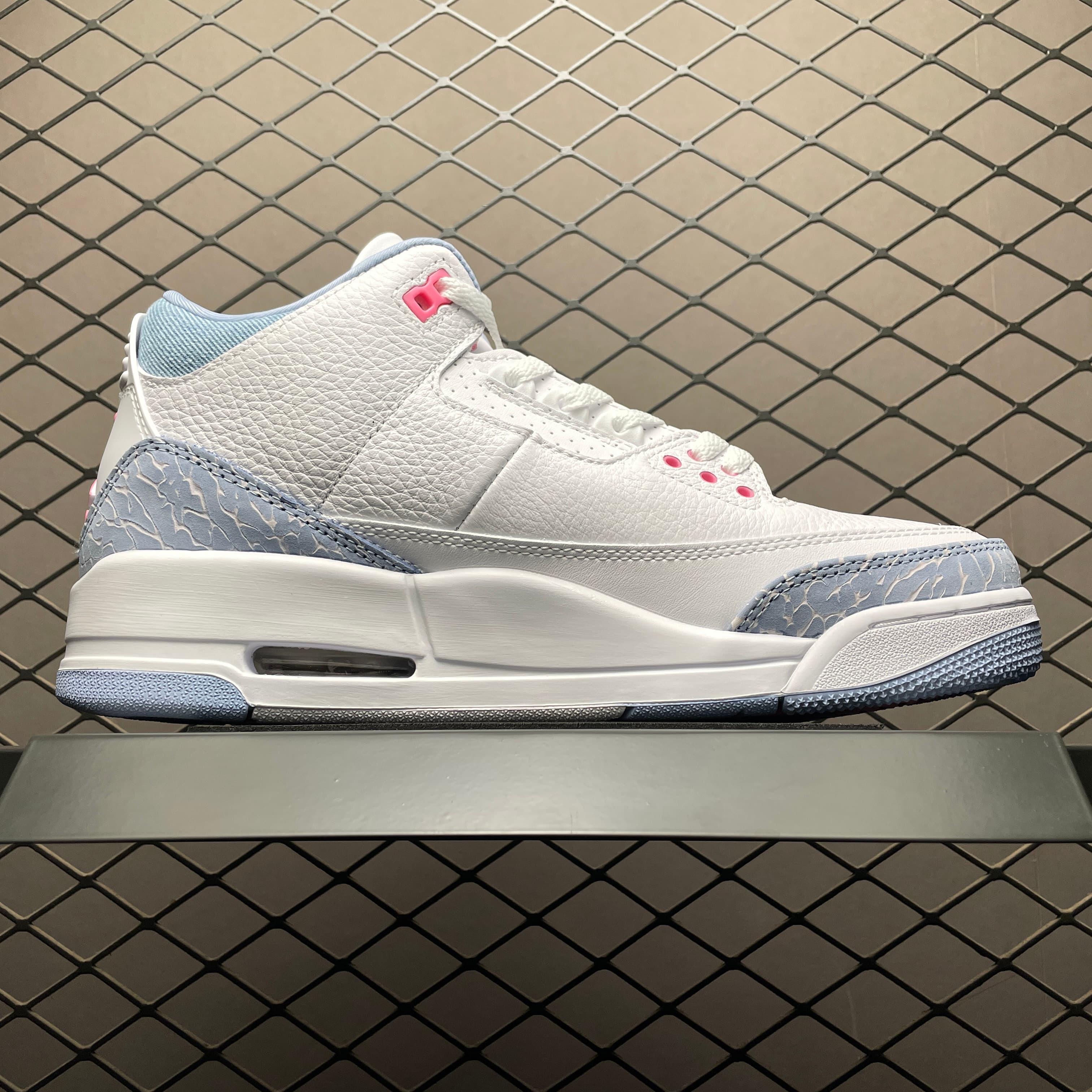 Air JRD 3 Retro HQ0784-101