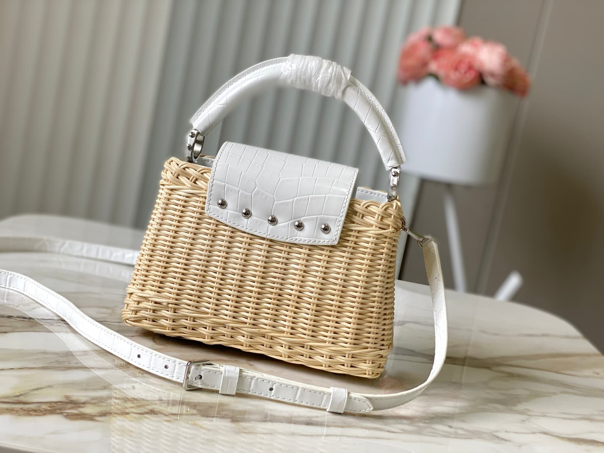 L X V Capucines bag 21x14x8cm