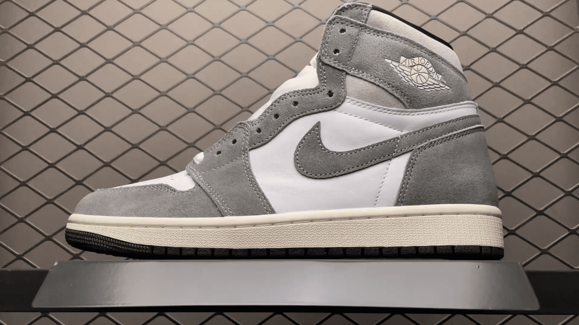 JRD 1 Retro High OG Washed Black DZ5485-05