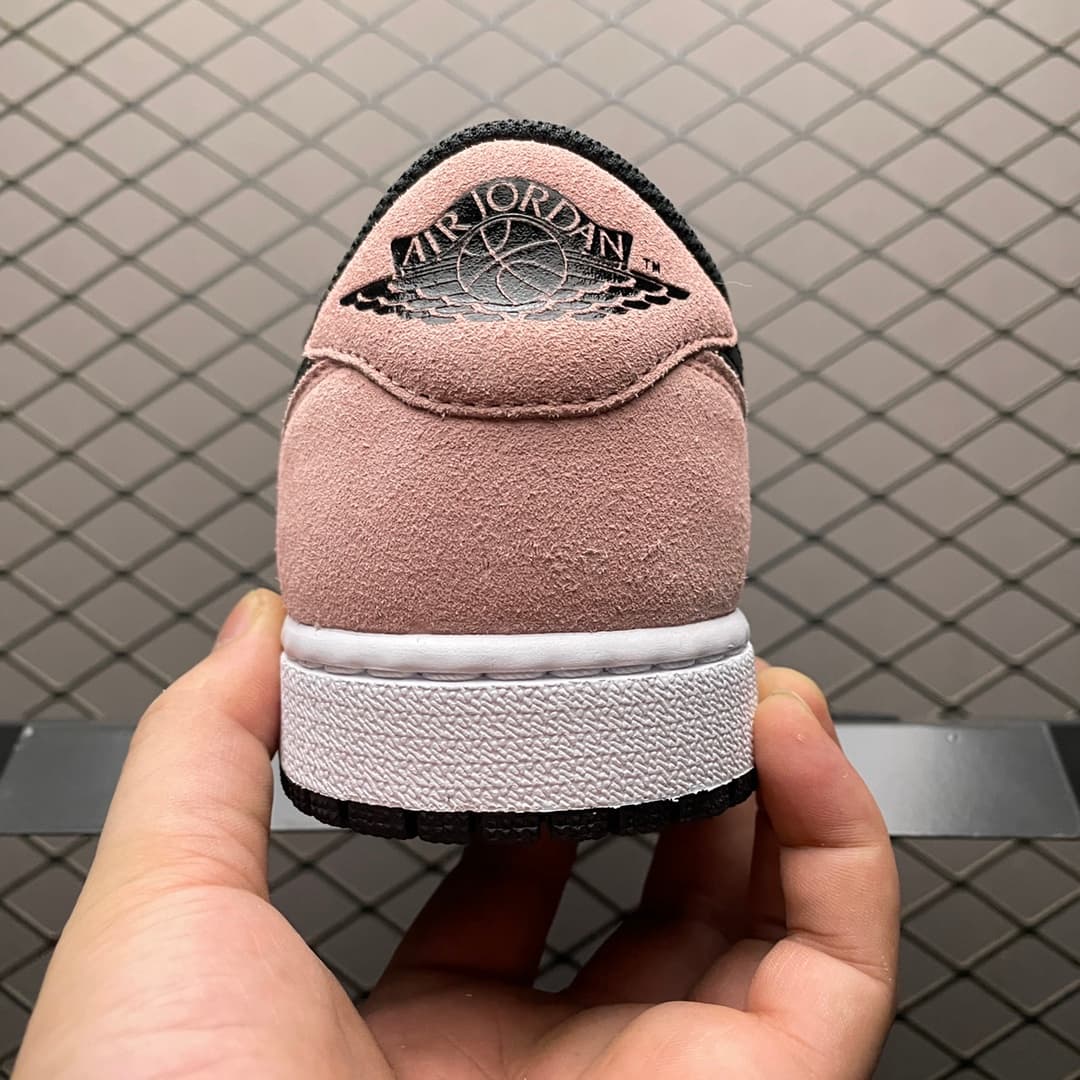 JRD 1 Low OG Bleached Coral CZ0790-061