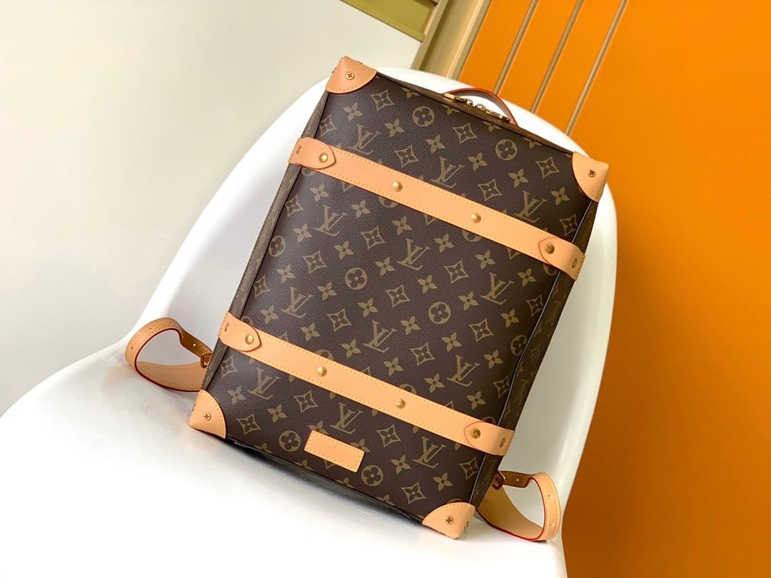 L X V Backpack M44752 Size:36x28x14cm