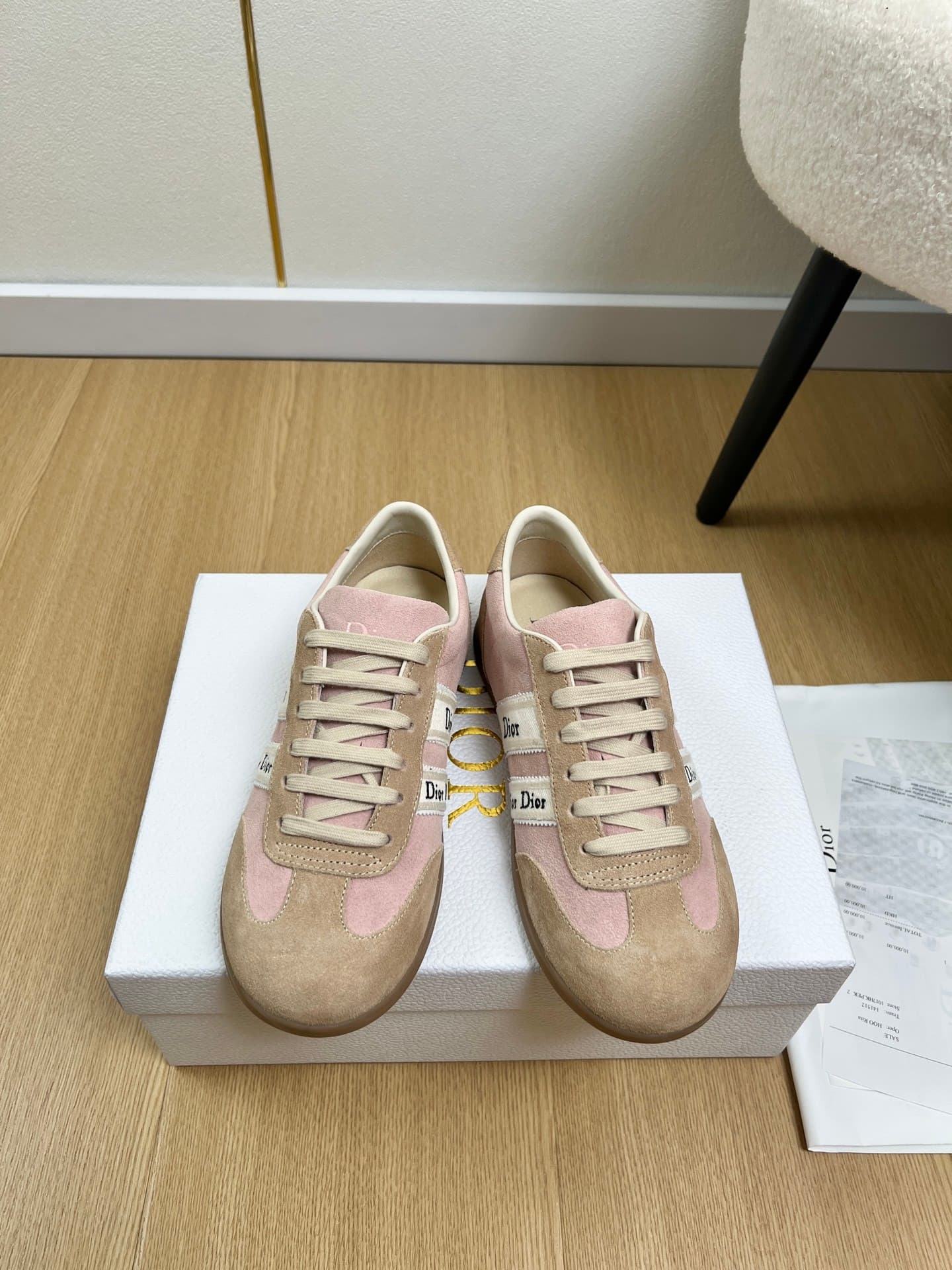 DR Ribbon Sneaker