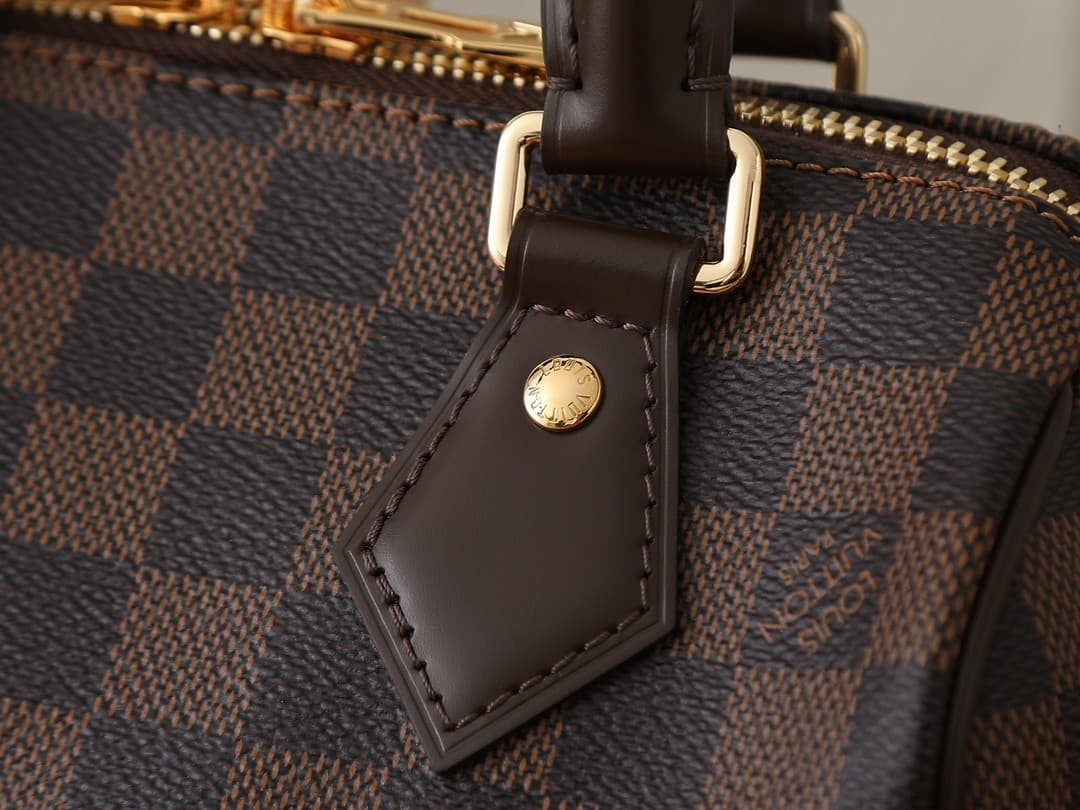 L X V Speedy Bandoulière 20 N40489 Size:20.5x13.5x12cm