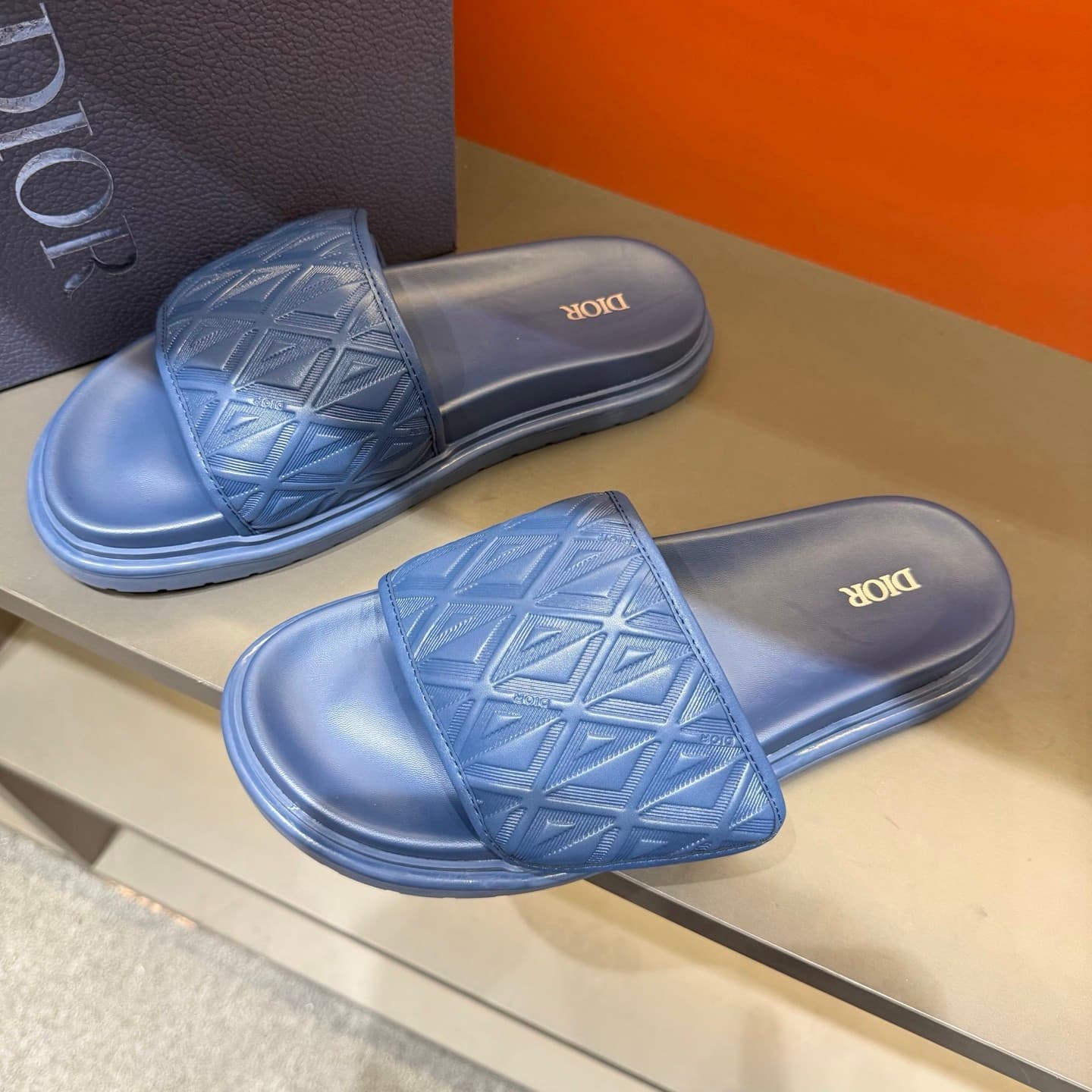 DR Slipper