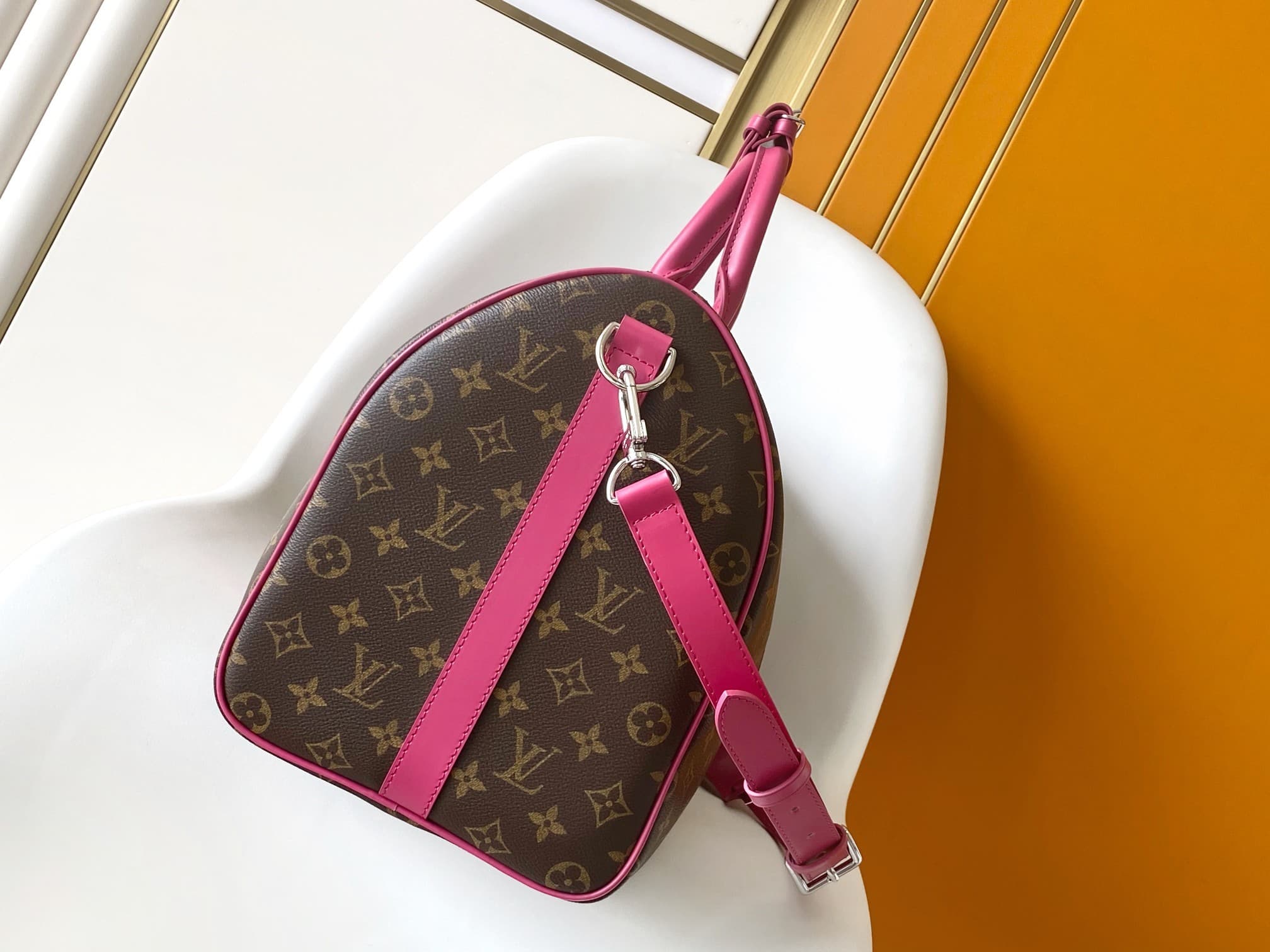 L X V Keepall Bandoulière 45 M13807 Size:45x27x20cm