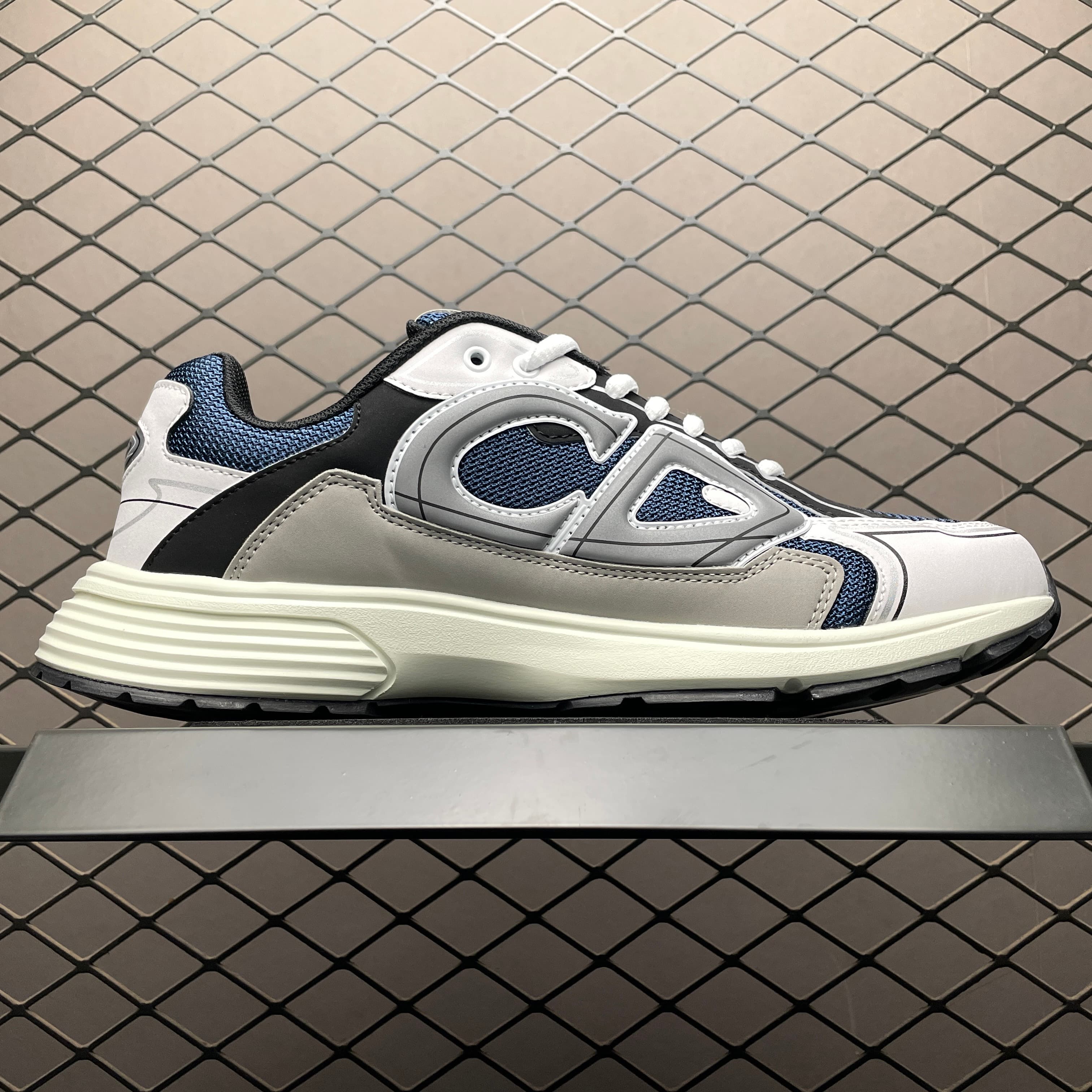 DR b30 sneaker