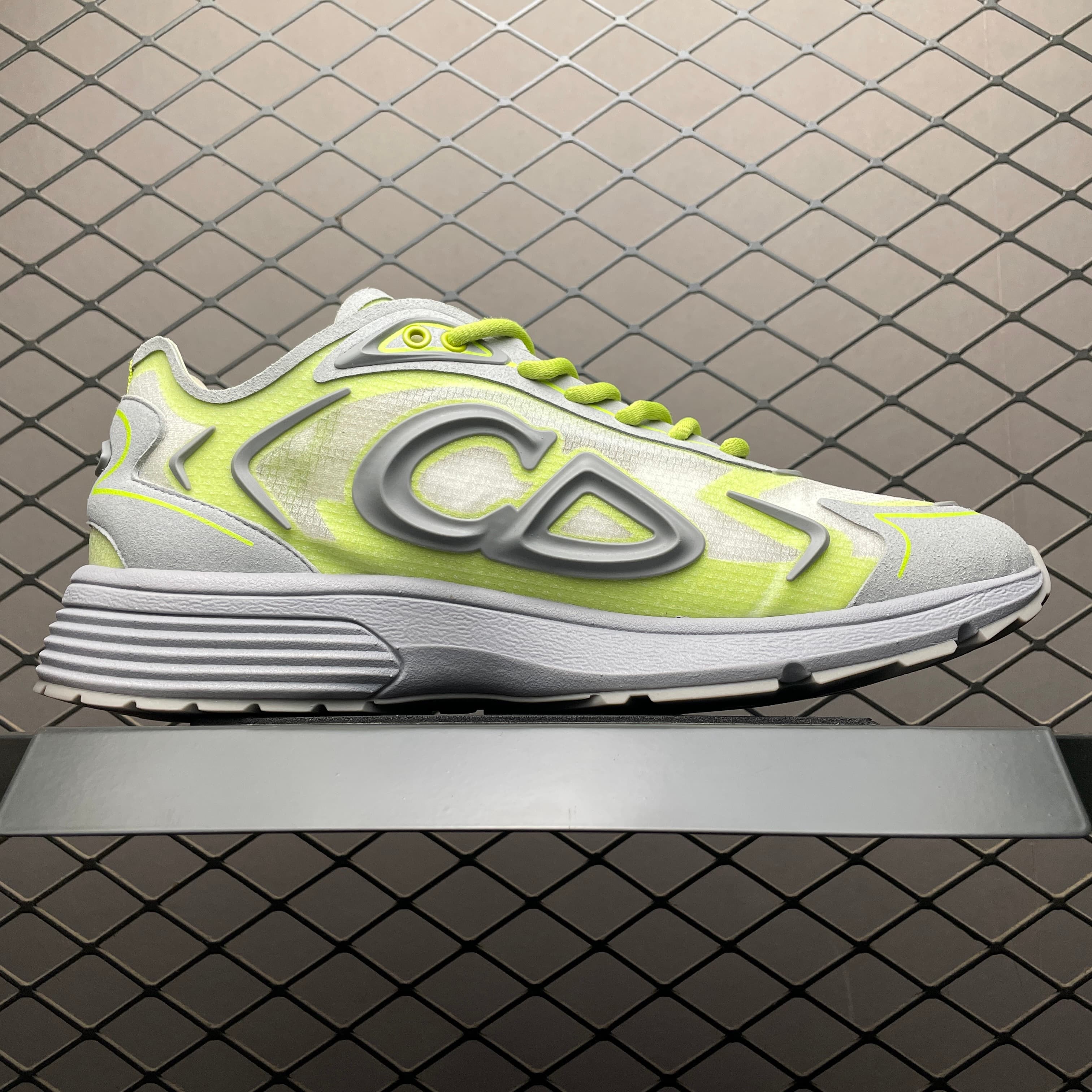 DR B30 Sneakers
