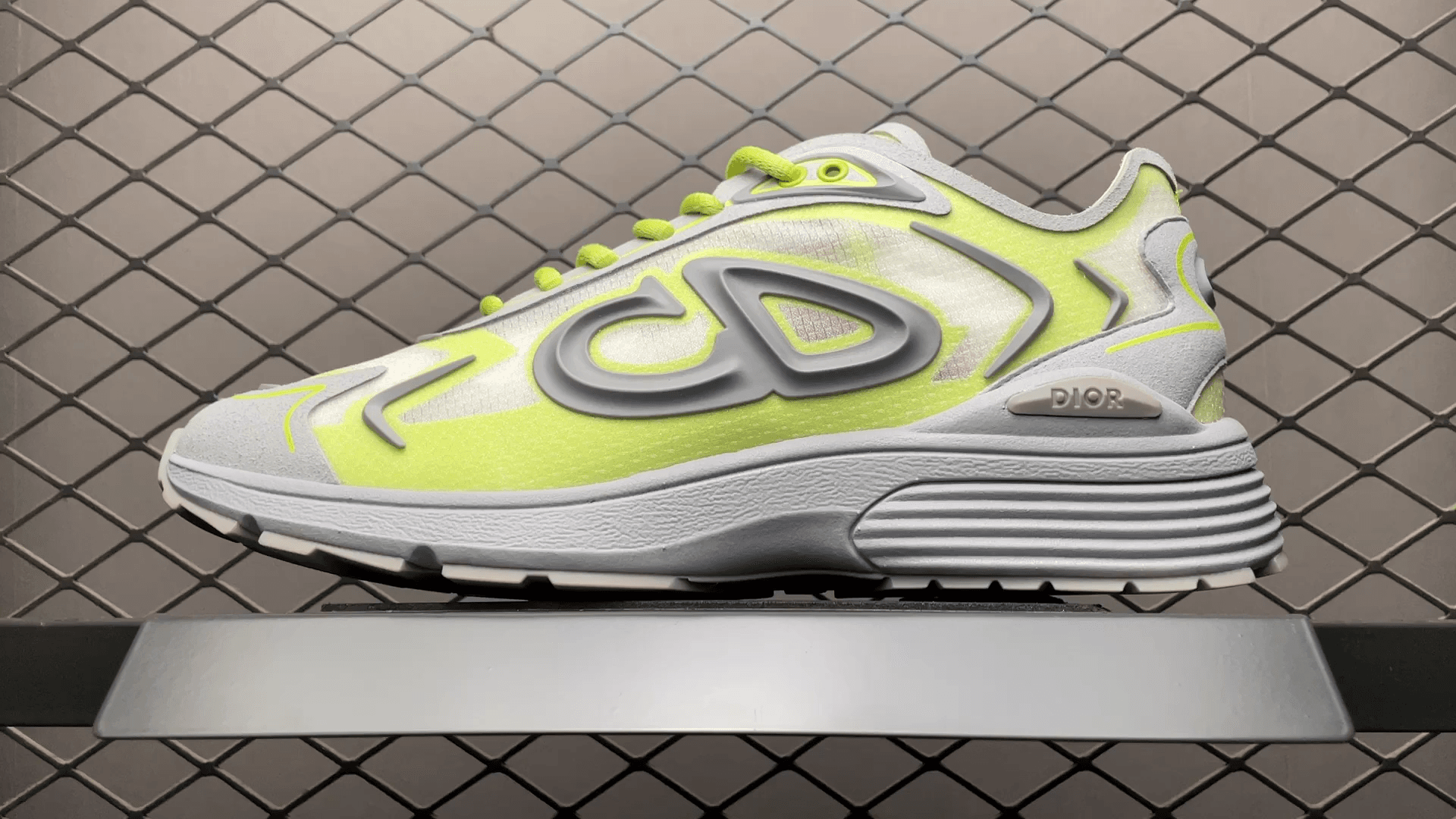 DR B30 Sneakers