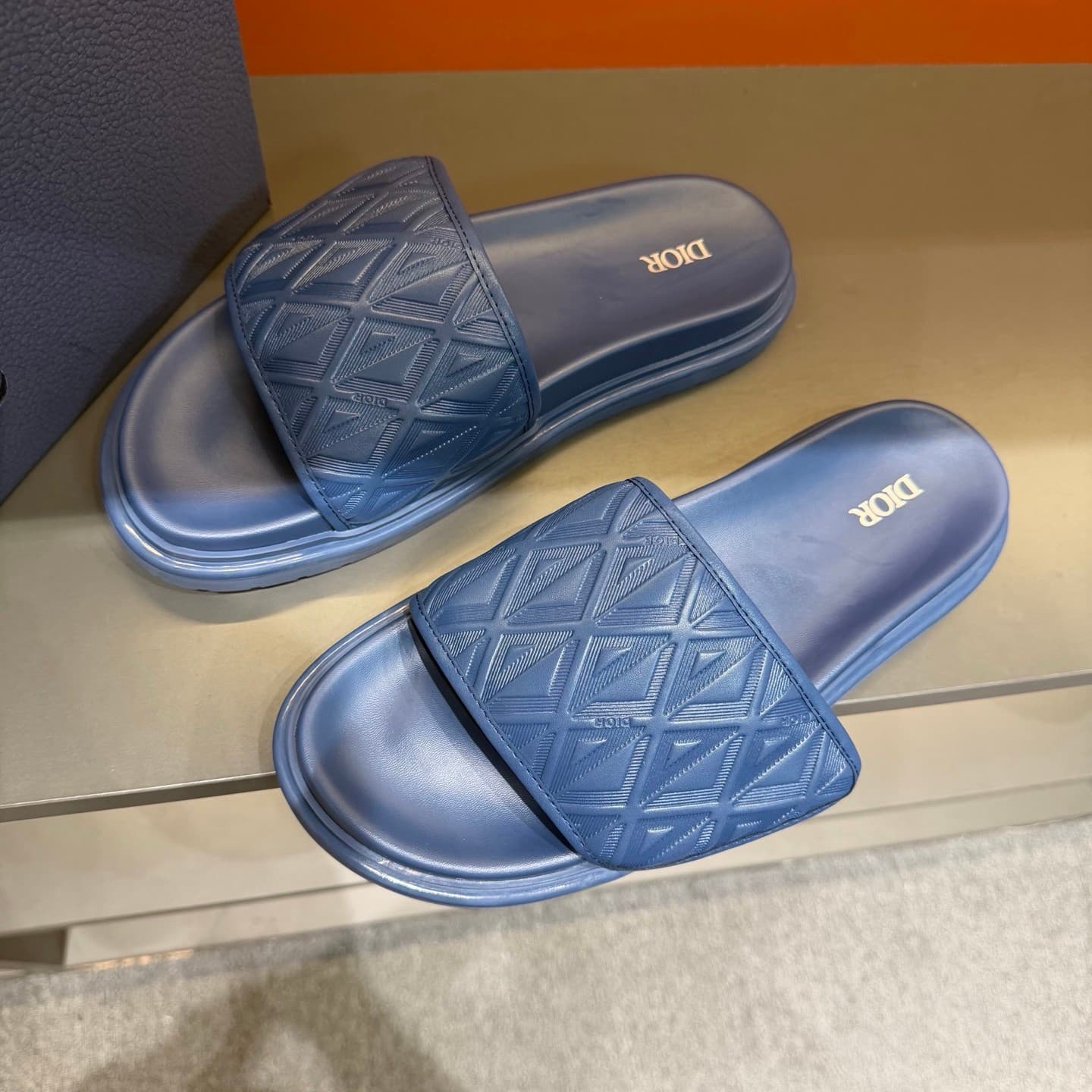 DR Slipper