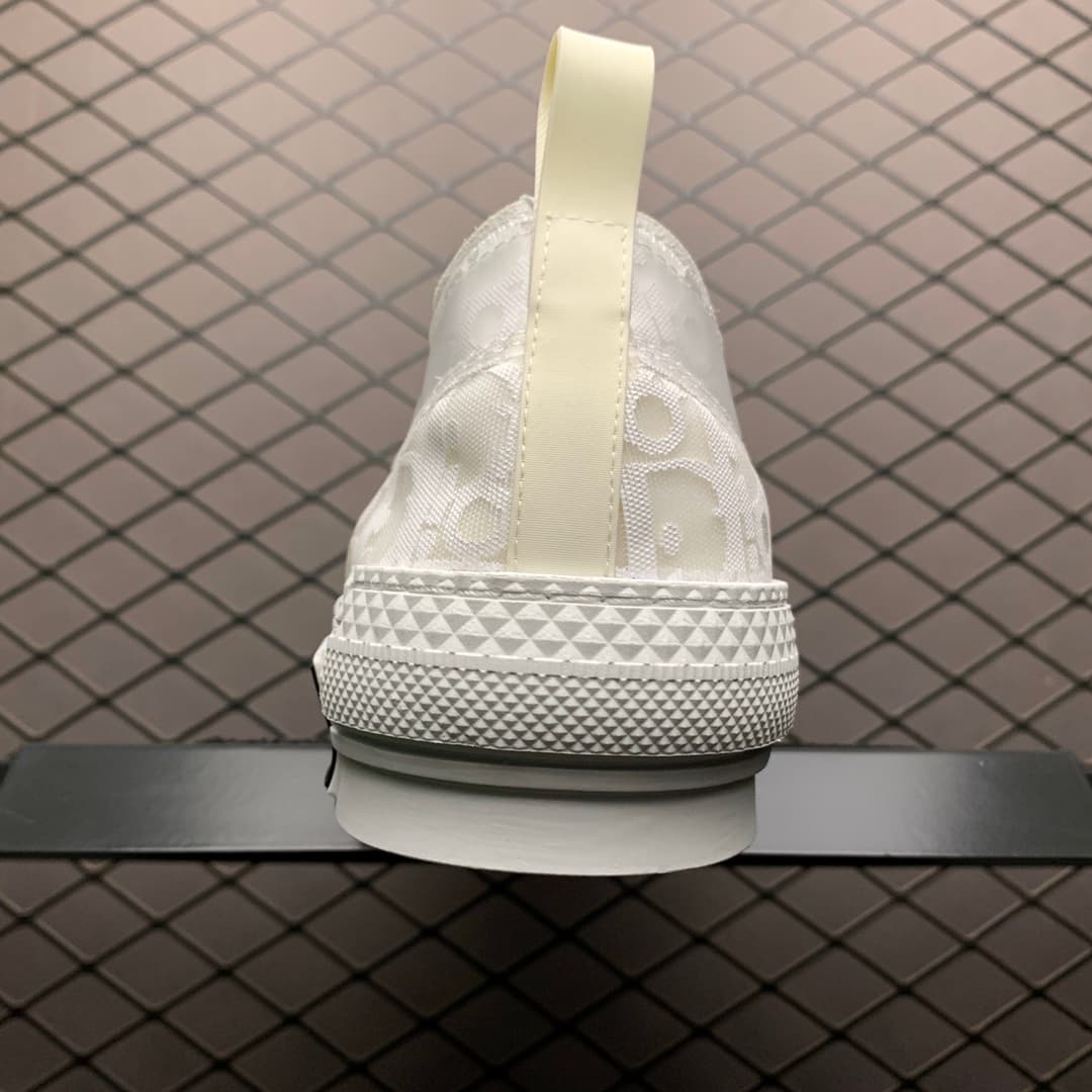 DR B23 Sneaker