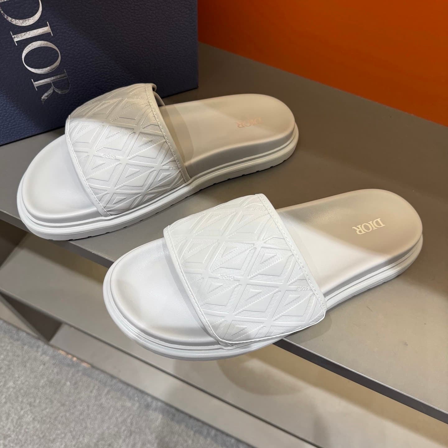 DR Slipper