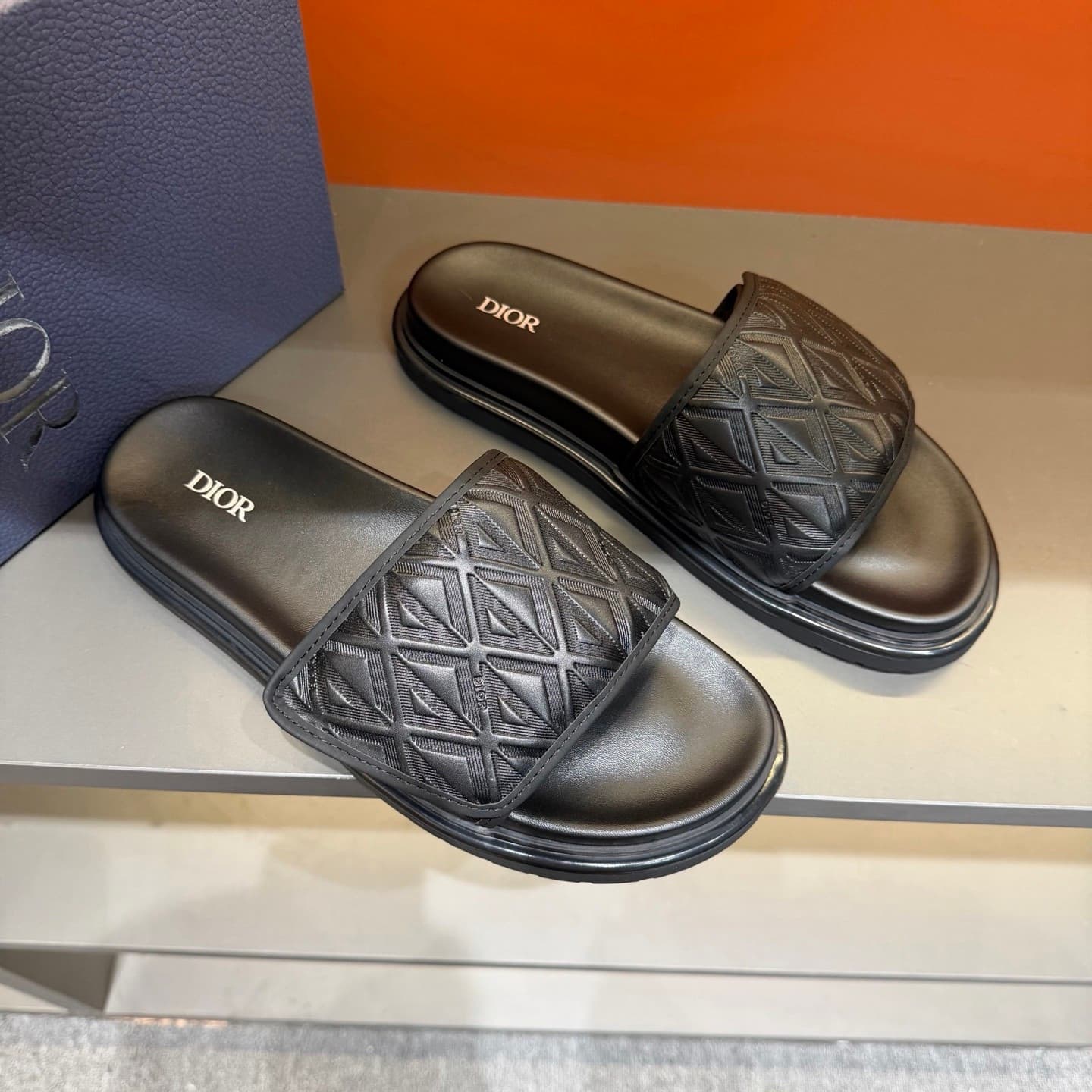 DR Slipper