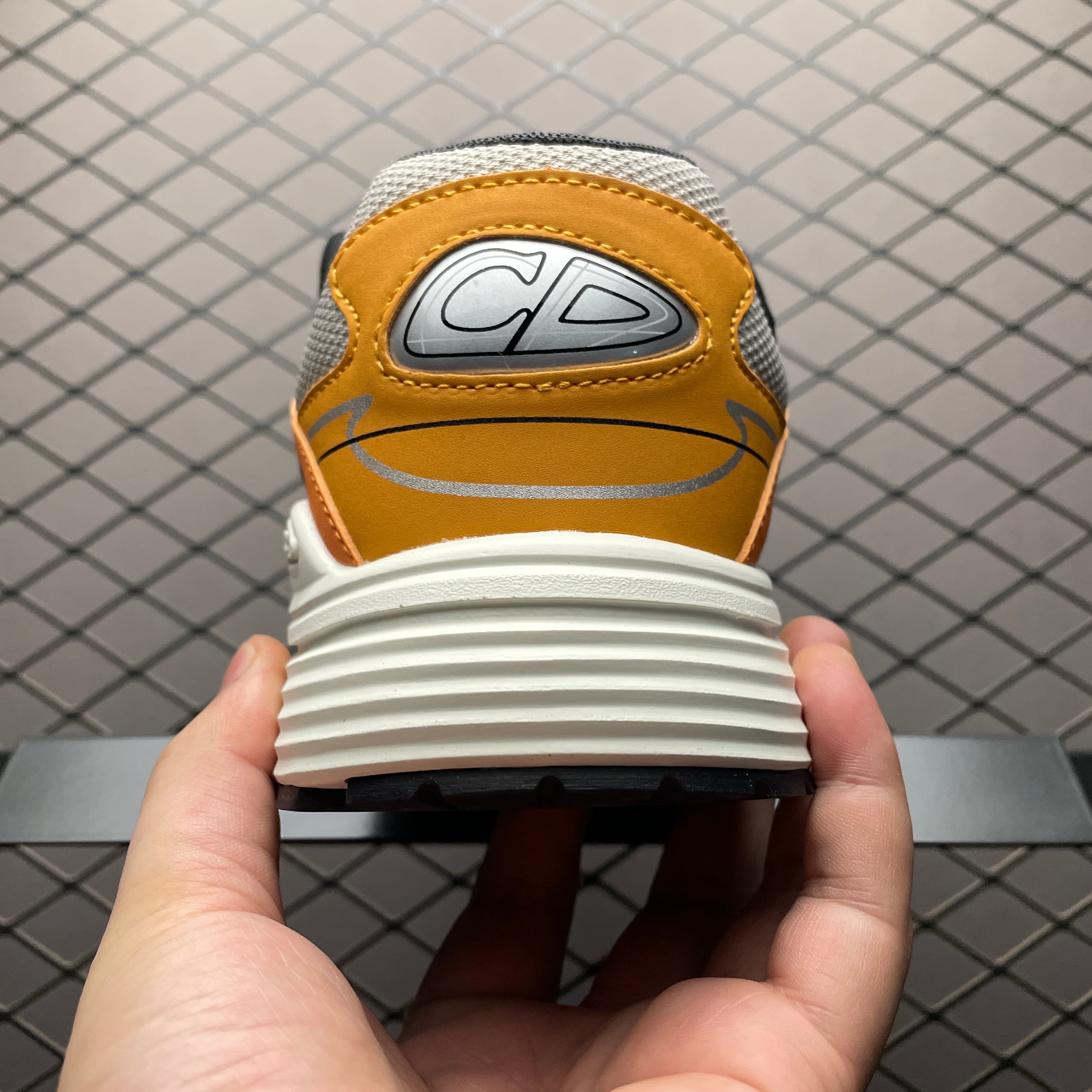 DR b30 sneaker