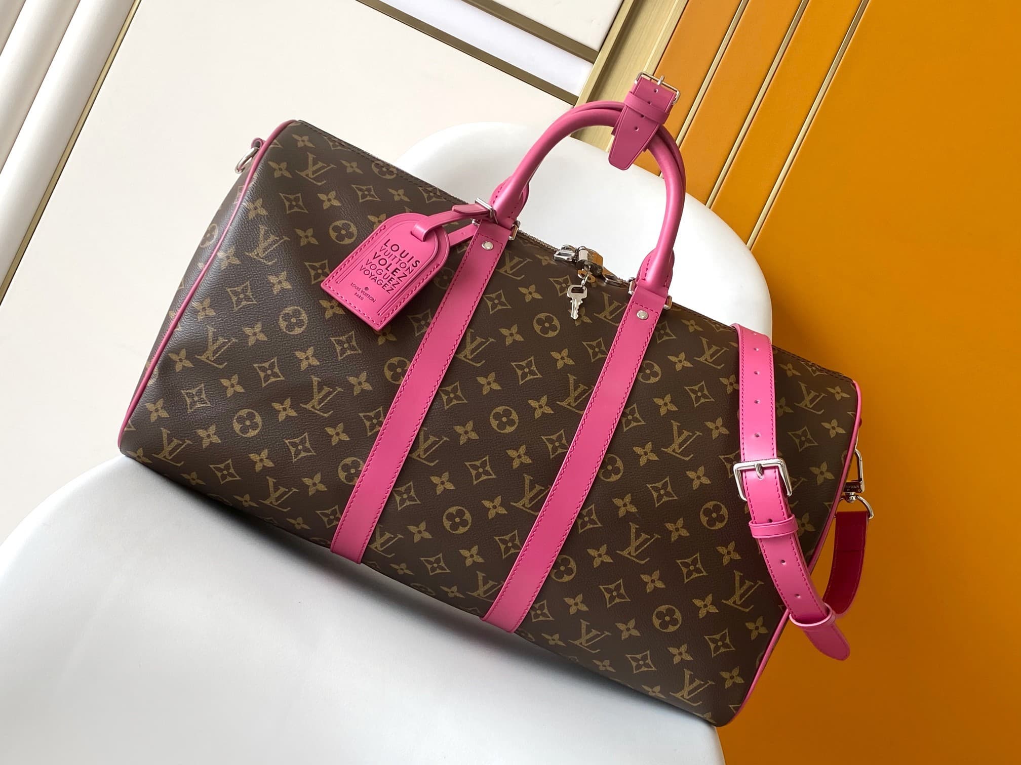L X V Keepall Bandoulière 45 M13807 Size:45x27x20cm