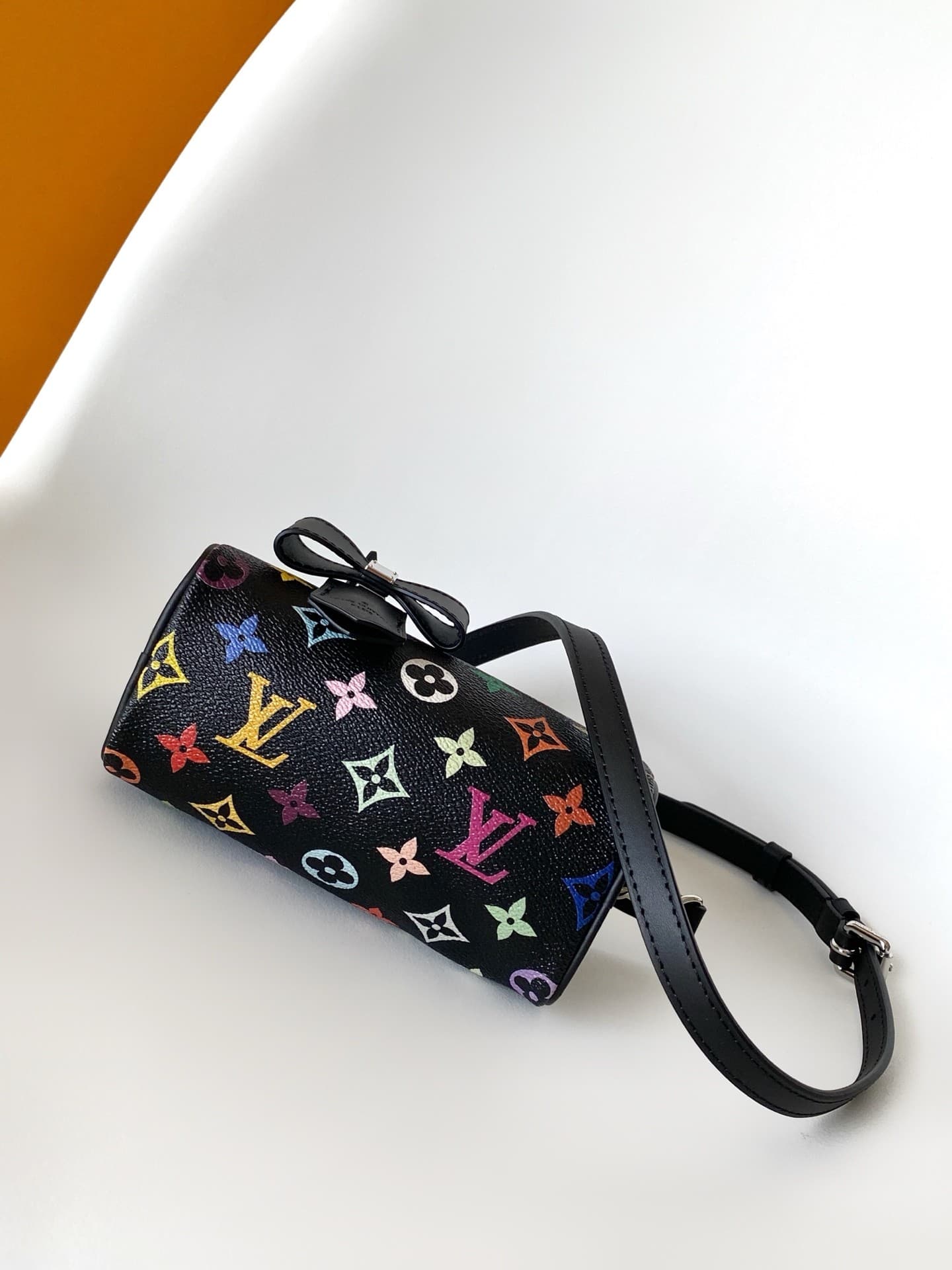 L X V Nano Speedy M13406 Size:16x10x7.5cm