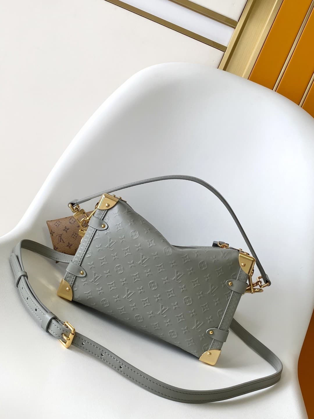 L X V Side Trunk M25602 Size:23.5x16x8.5cm