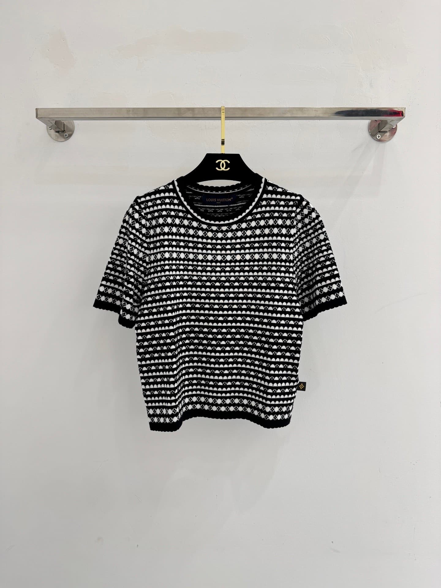 L X V Knitted short sleeve