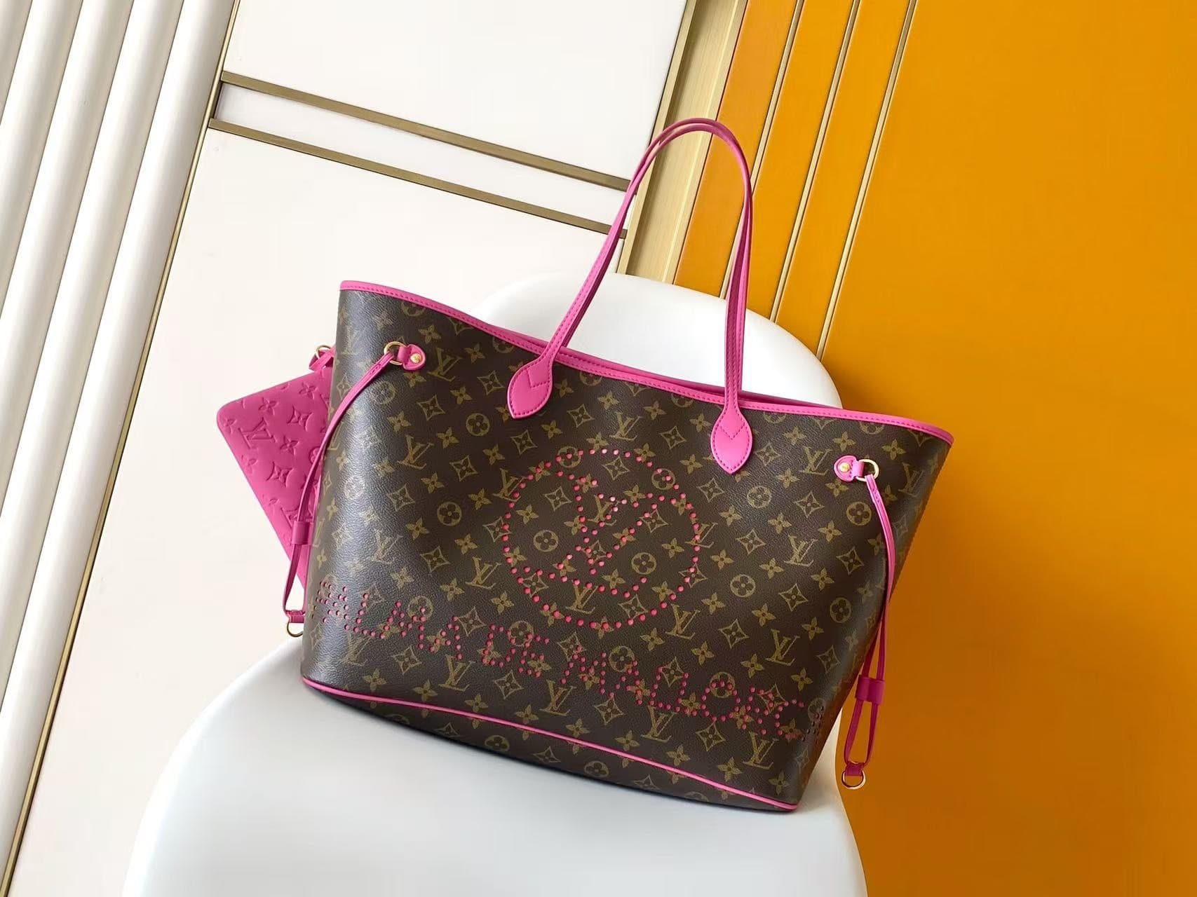 L X V Neverfull M29211 Size:39x32x19cm