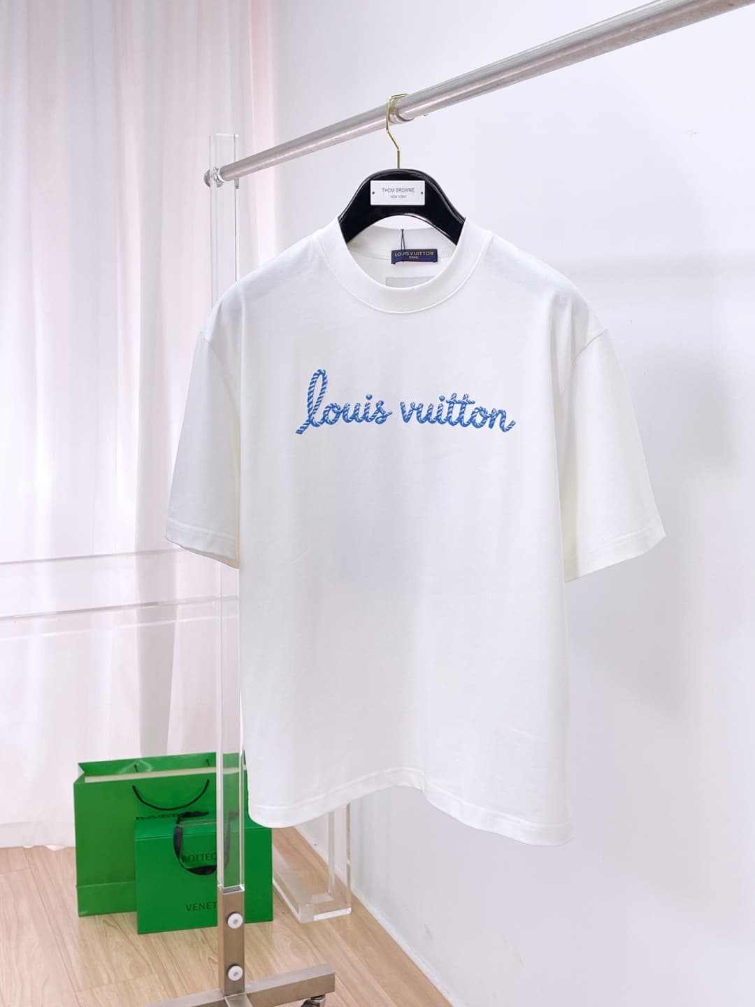 L X V T-shirt