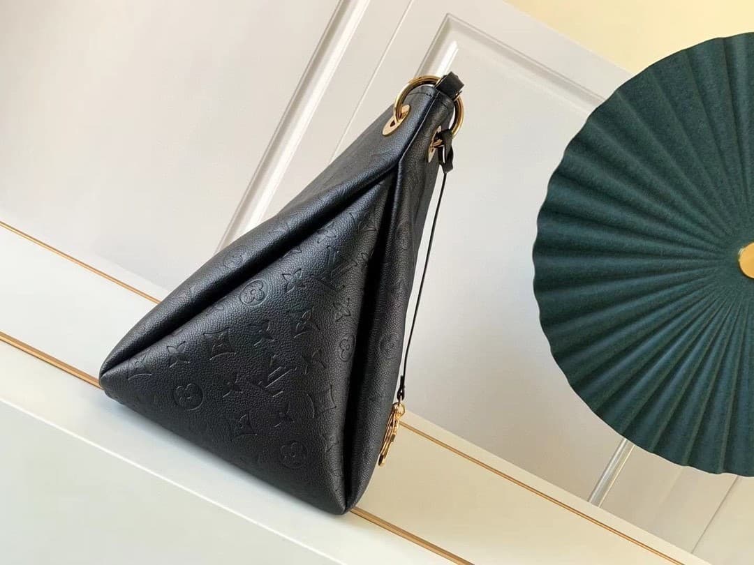 L X V Artsy Handbag M41066 47x32x22cm