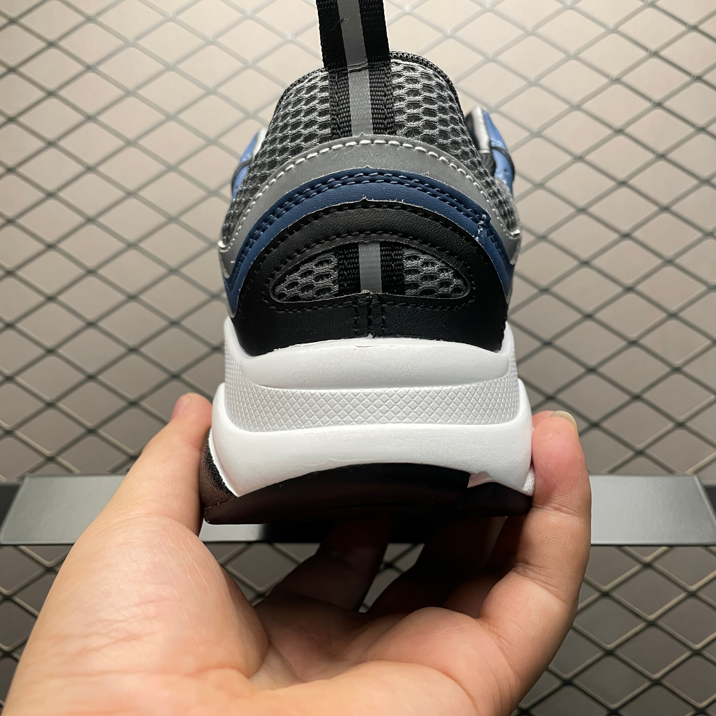 DR classic B22 Clunky Sneaker