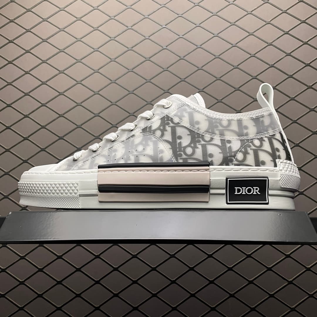 DR B23 OBLIQUE LOW TOP SNEAKERS