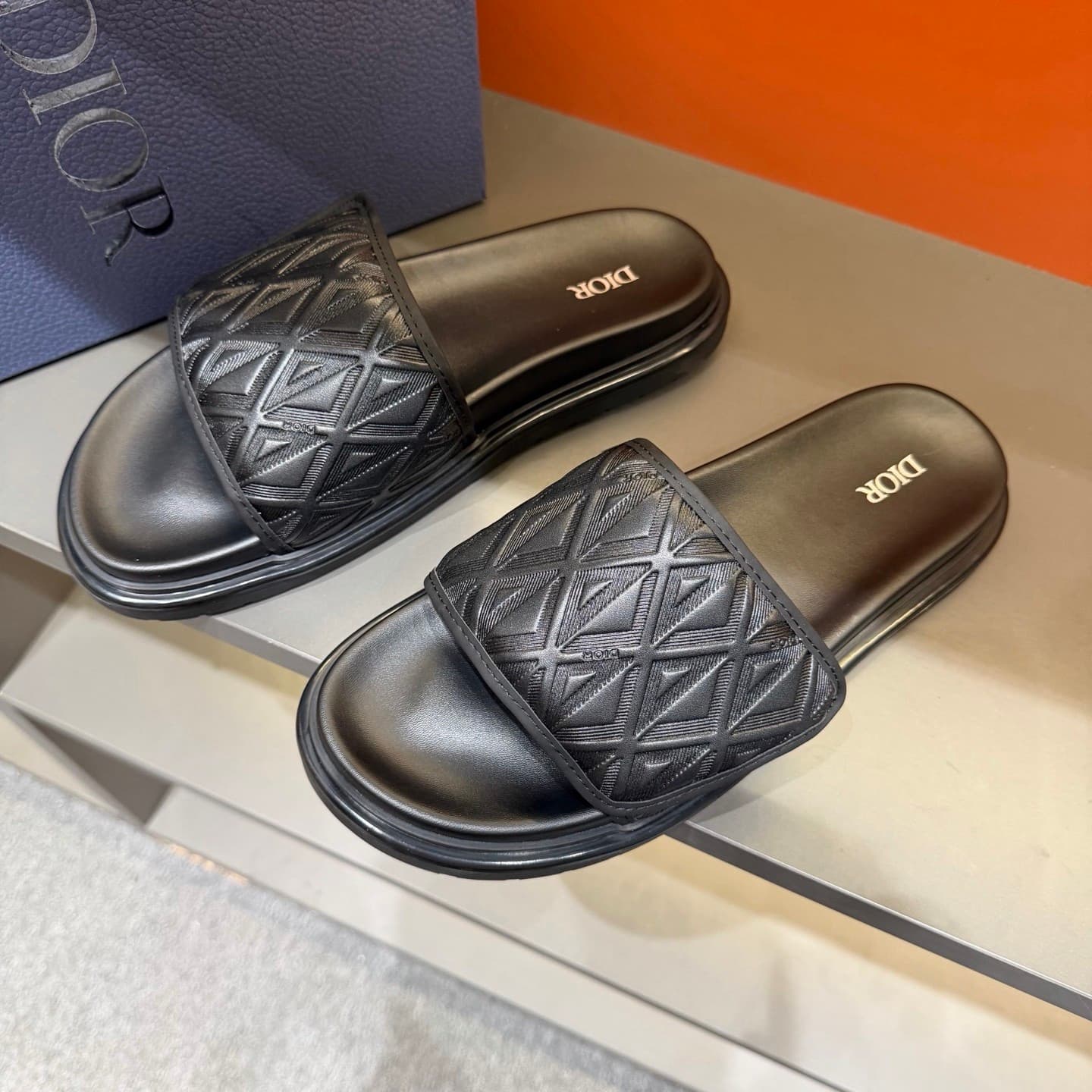 DR Slipper
