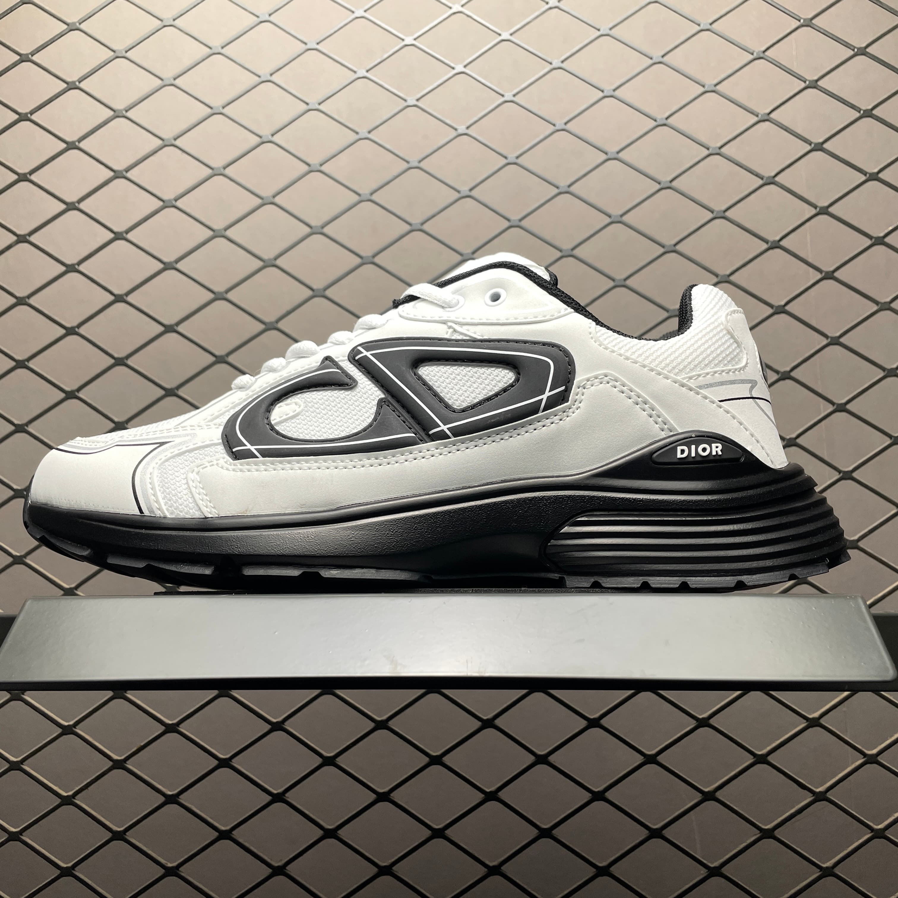 DR b30 sneaker