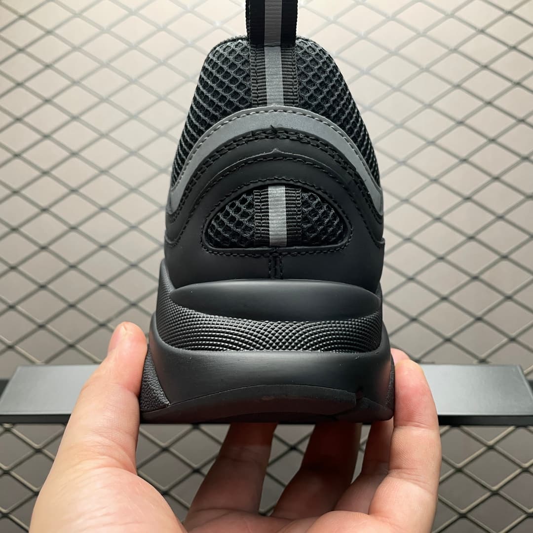 DR classic B22 Clunky Sneaker