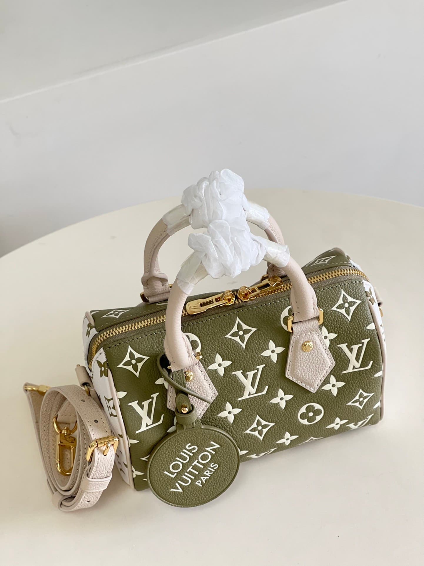 L X V Speedy Bandoulière 20 M46118 Size:20.5x13.5x12cm