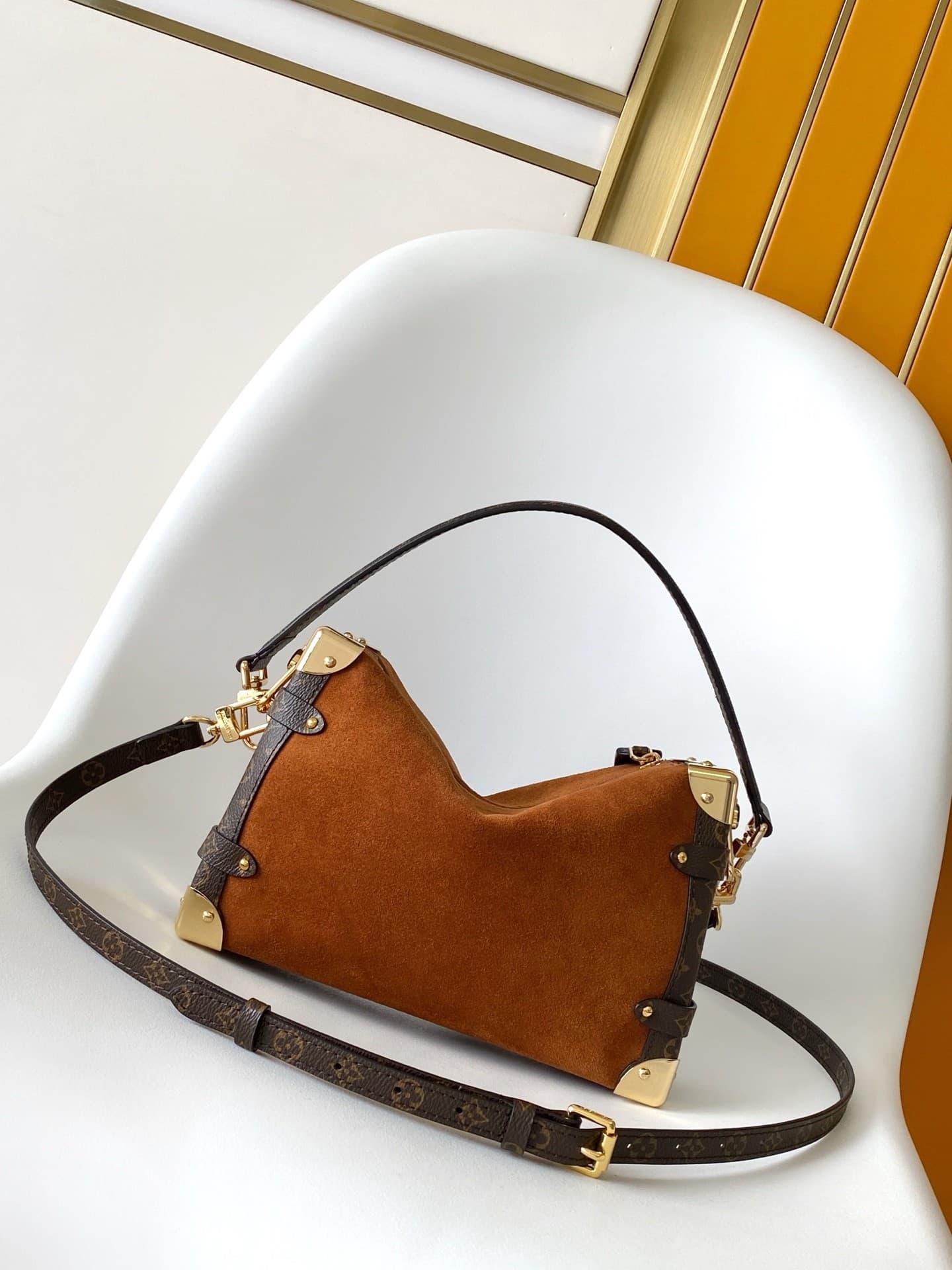 L X V Side Trunk M15072 Size:23.5x16x8.5cm