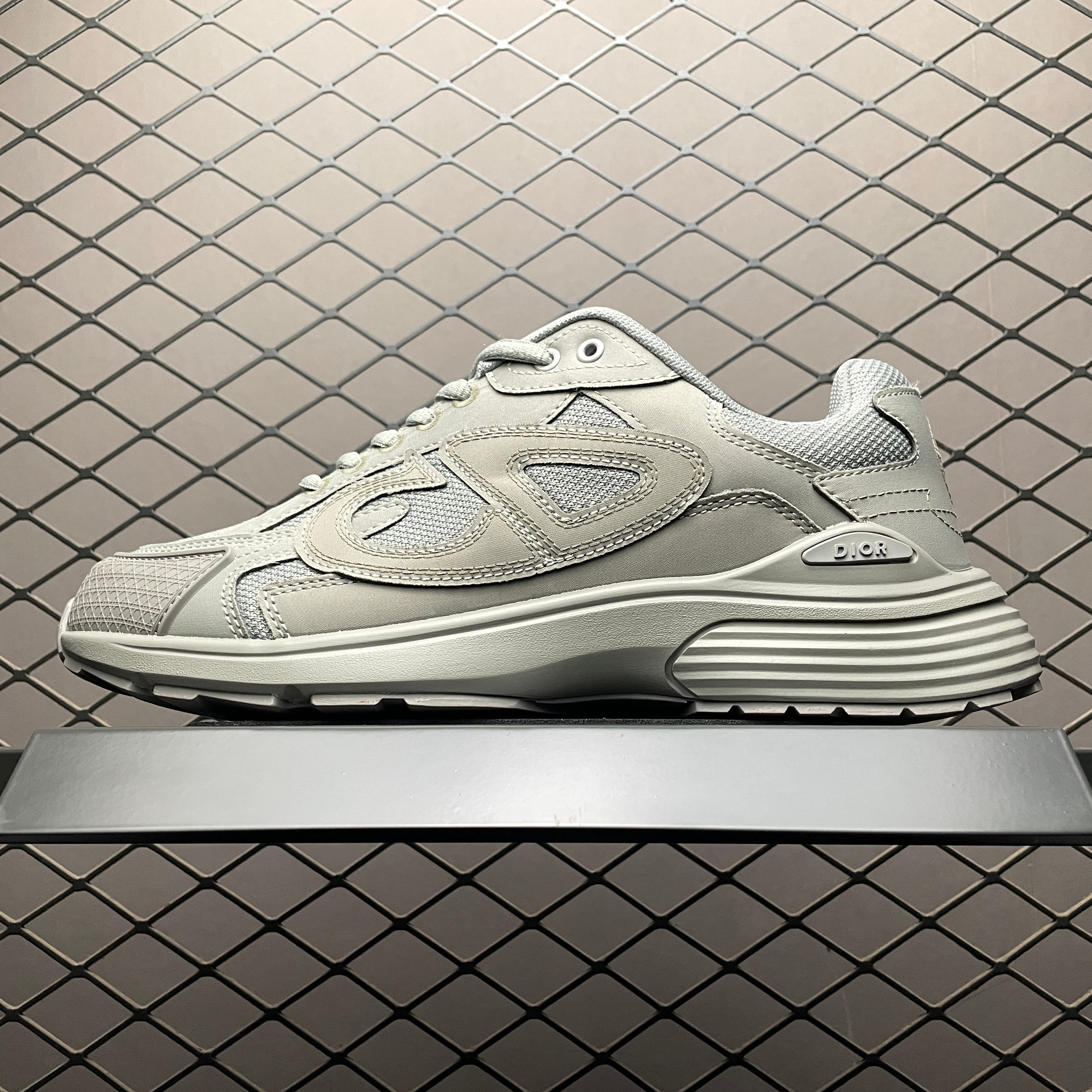 DR b30 sneaker