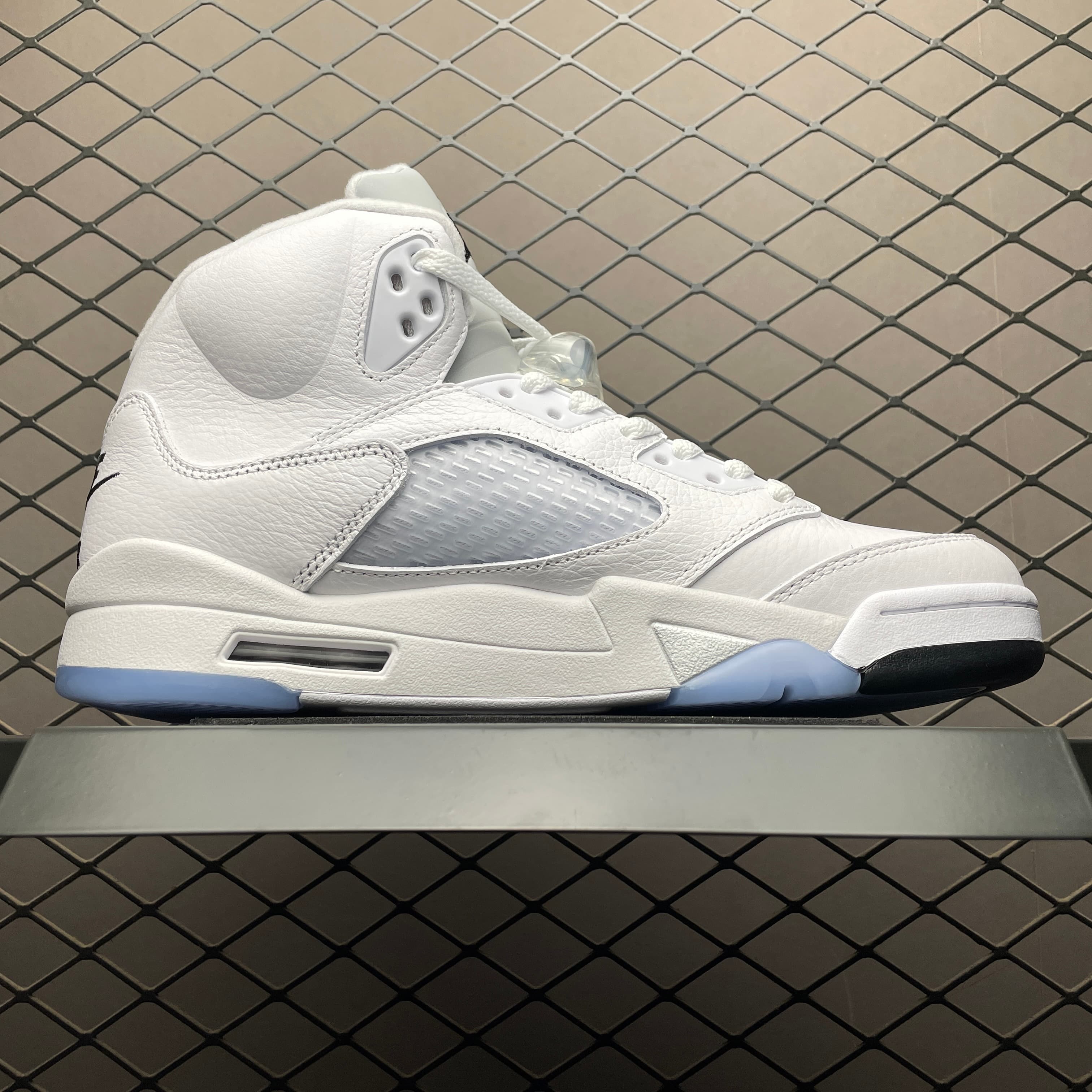 JRD5 Retro HQ7978-103