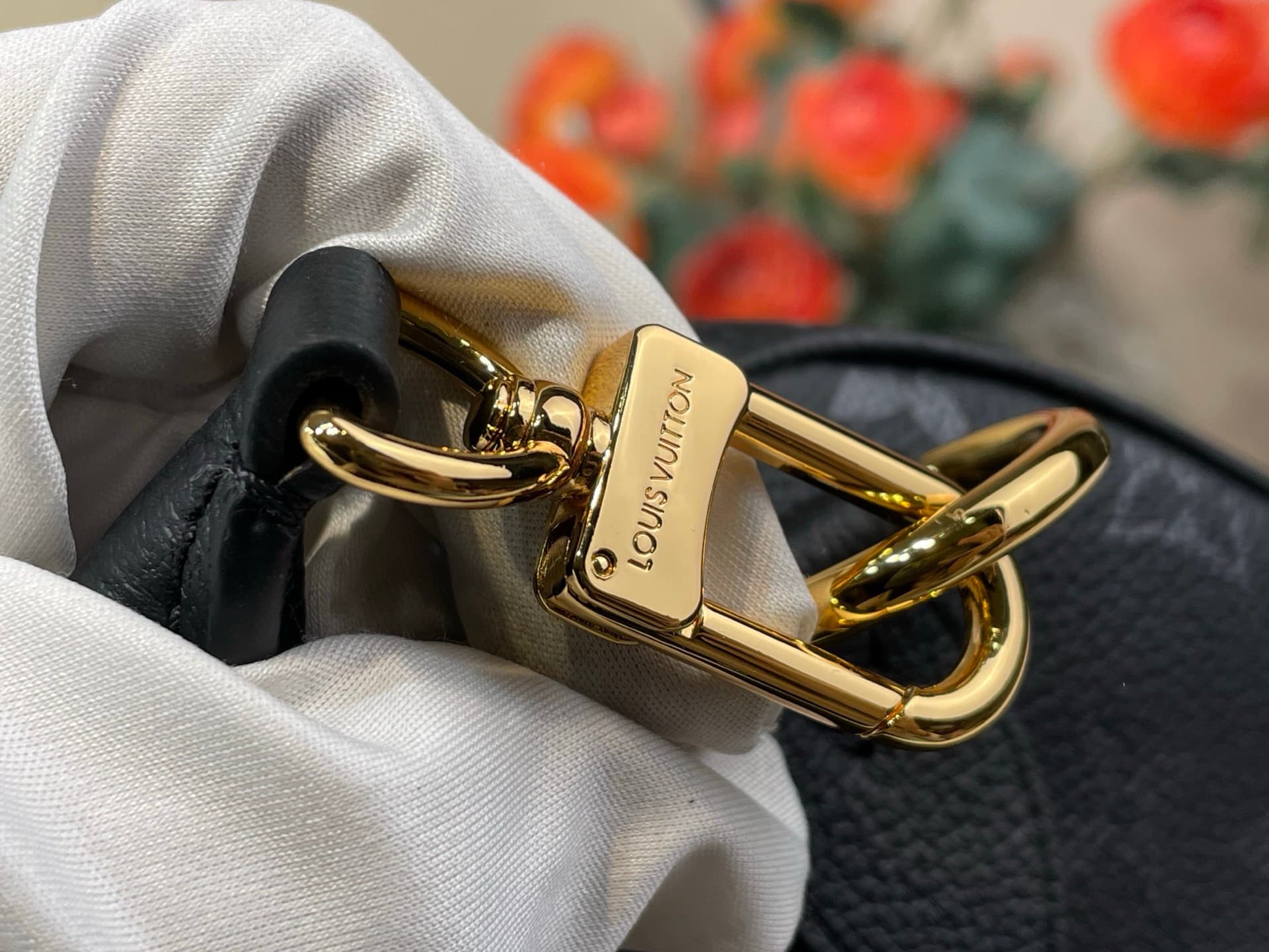 L X V Keepall Bandoulière 25 M26486 Size:25*18*13CM