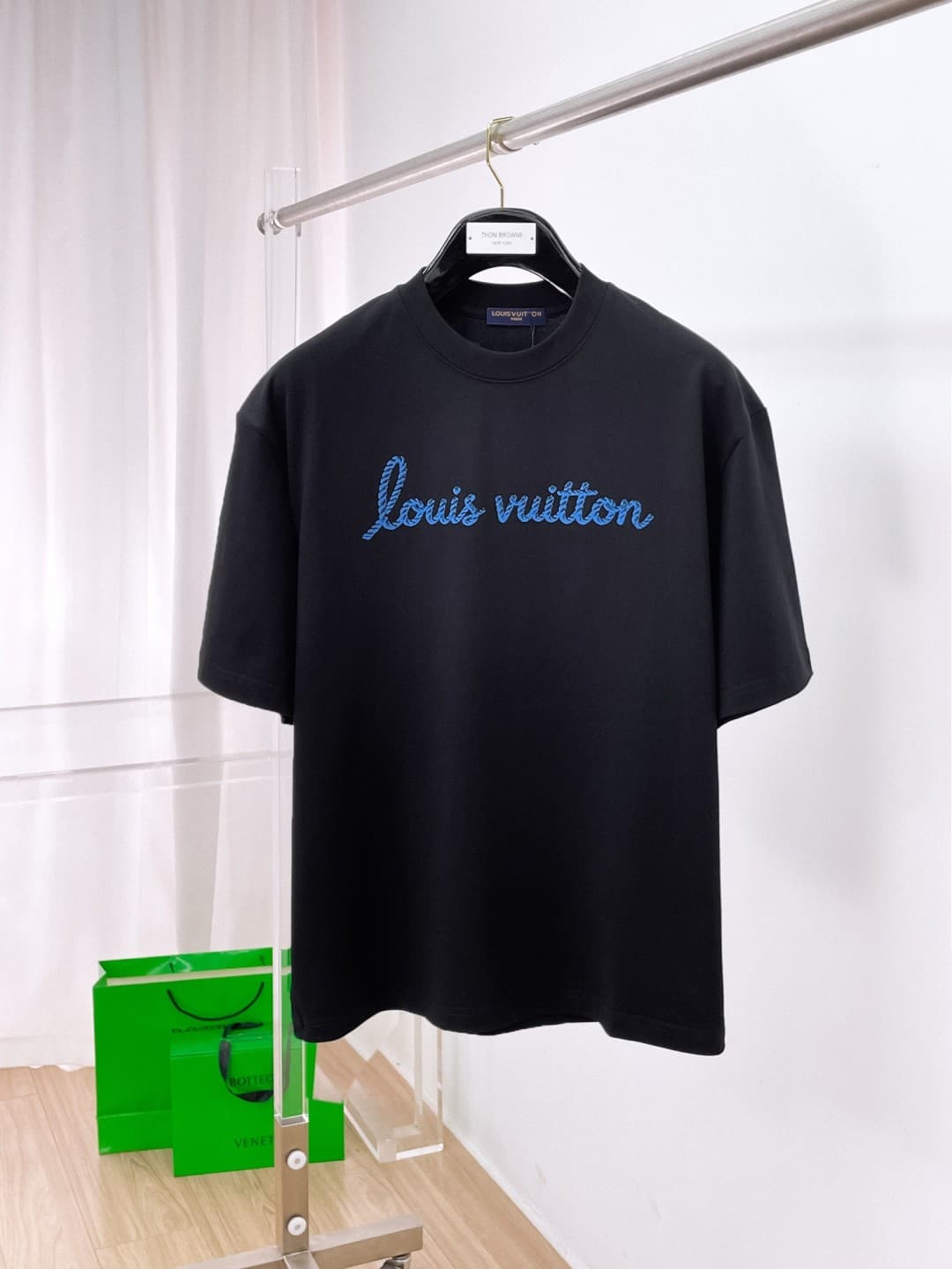 L X V T-shirt