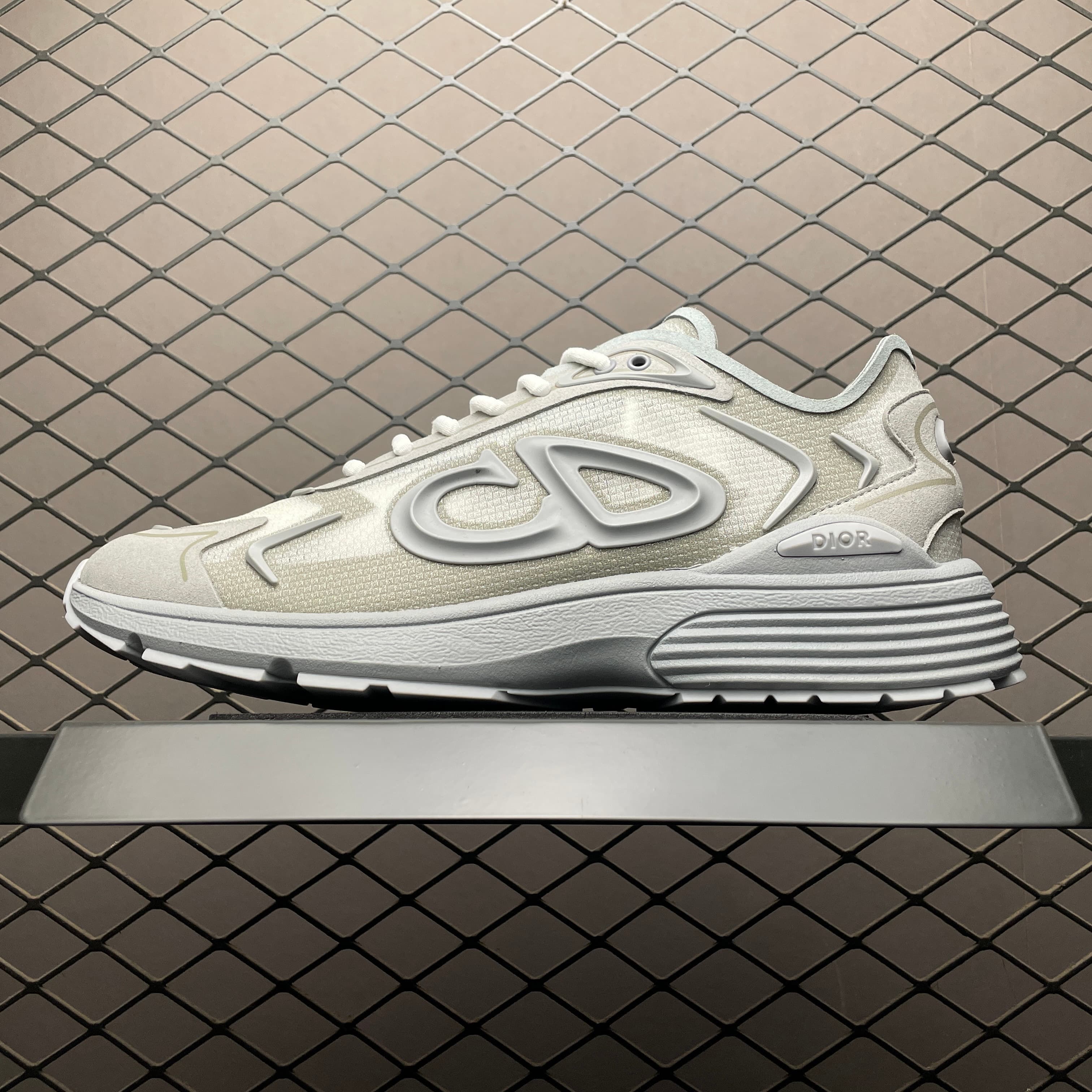 DR B30 Sneakers